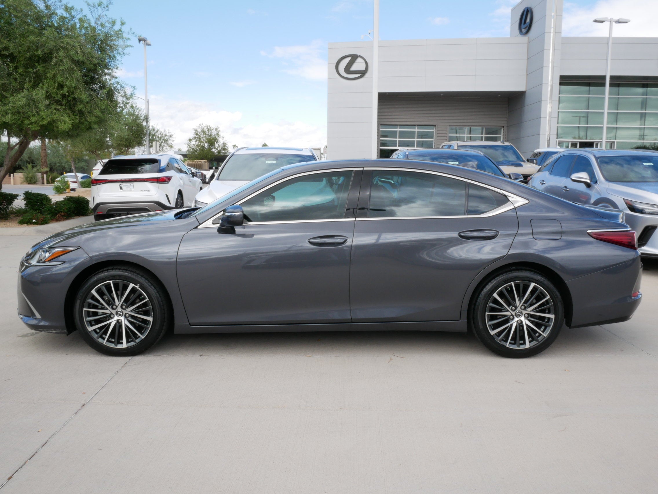 2023 Lexus ES 350