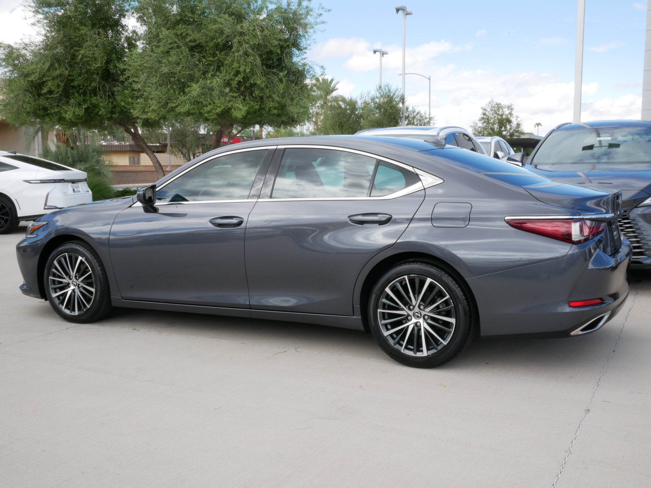 2023 Lexus ES 350