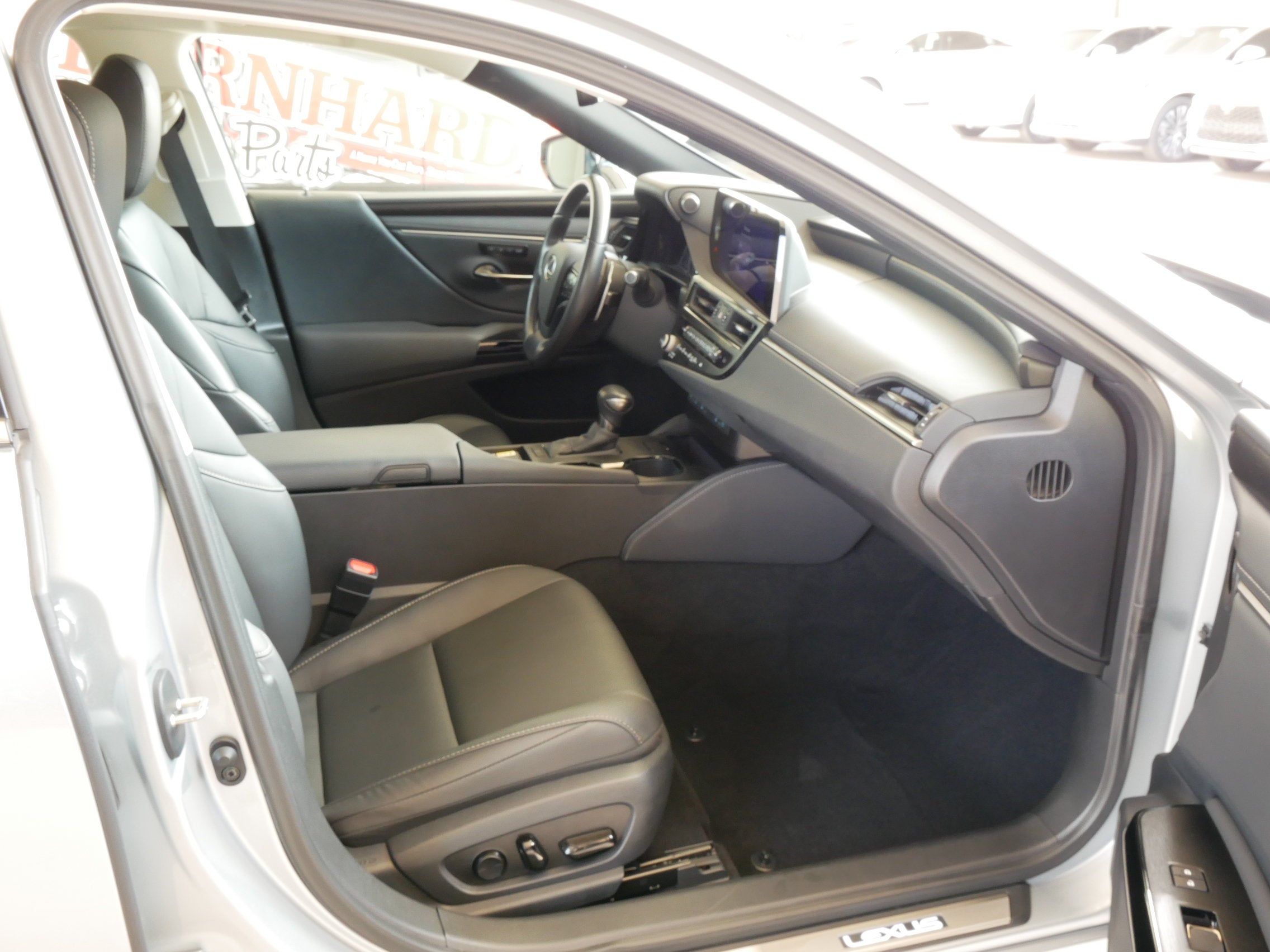2025 Lexus ES 350 350