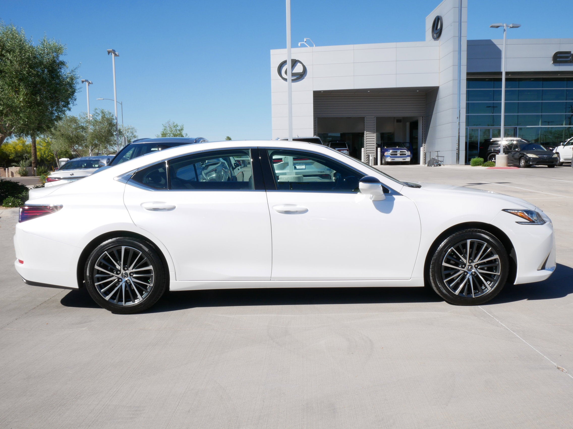 2025 Lexus ES 350 350