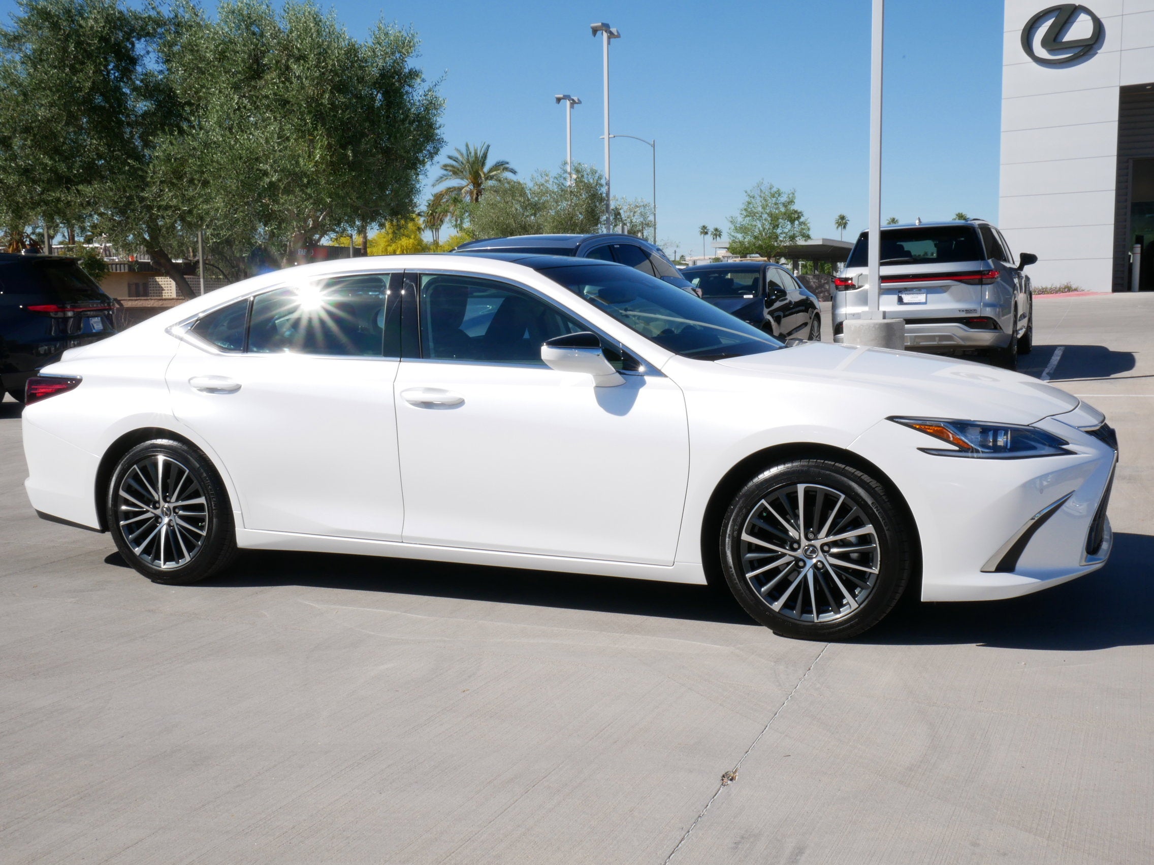 2025 Lexus ES 350 350