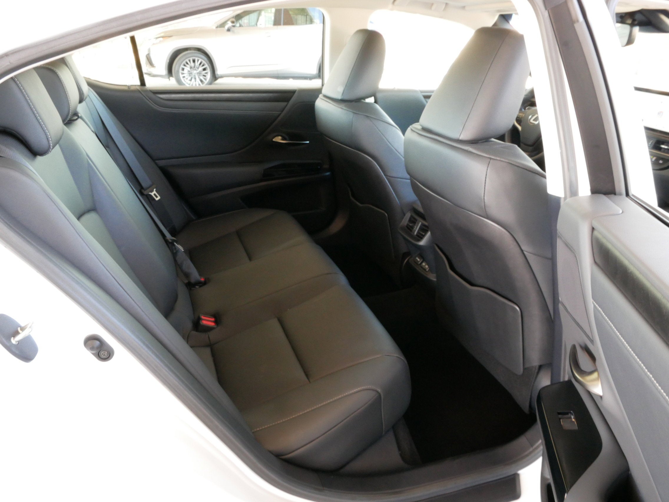 2025 Lexus ES 350 350