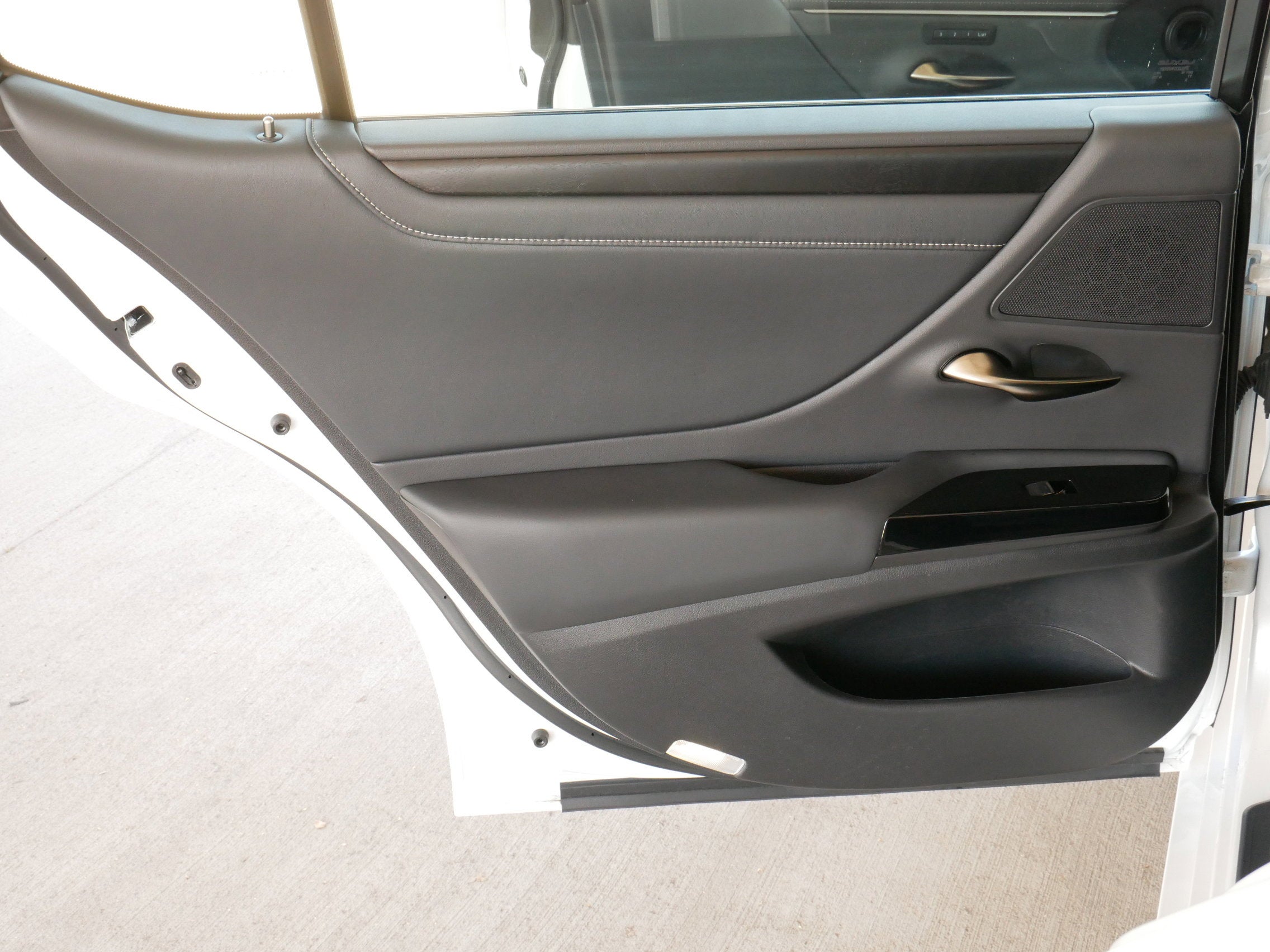 2025 Lexus ES 350 350