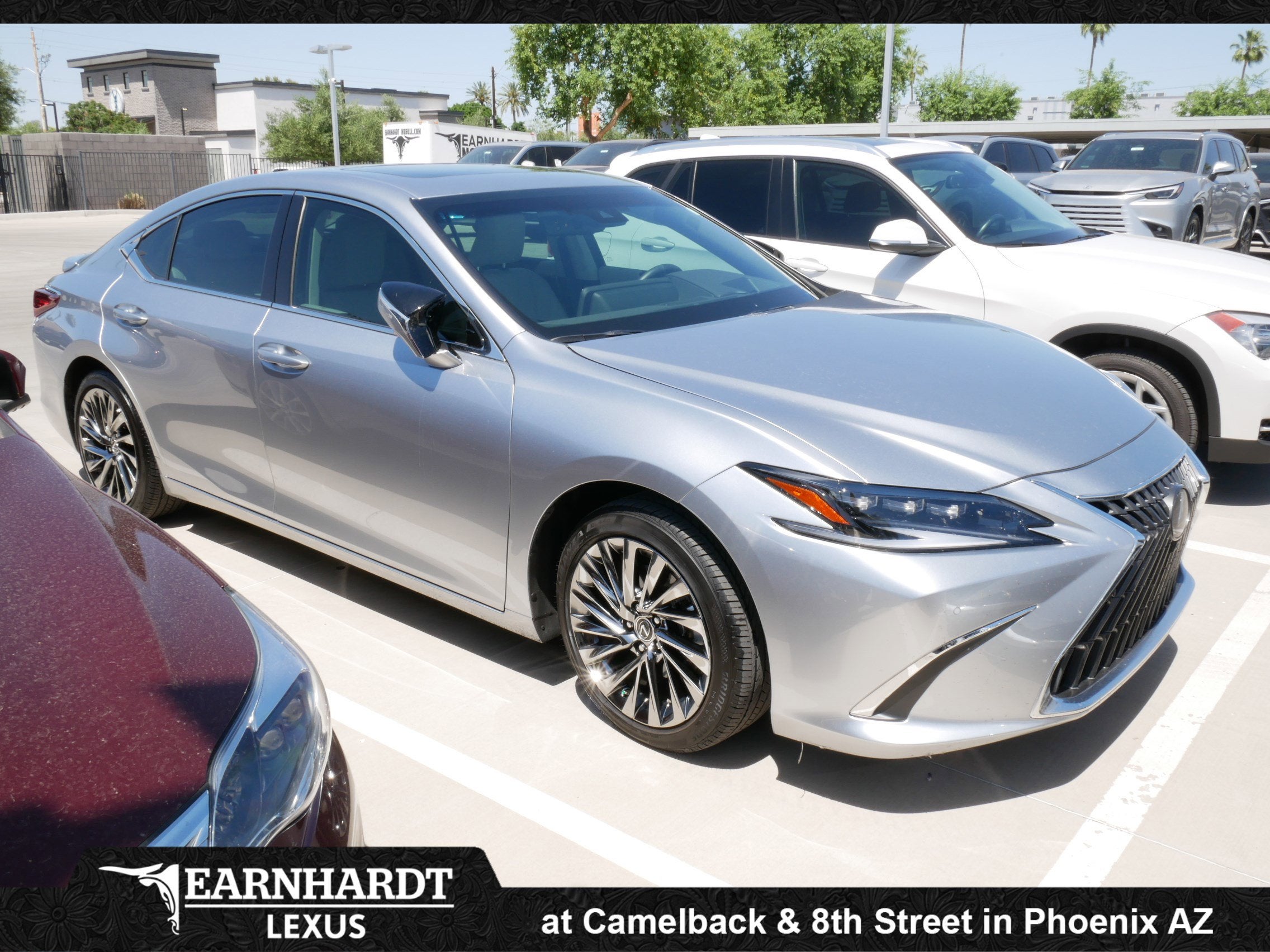 2025 Lexus ES 300h Luxury