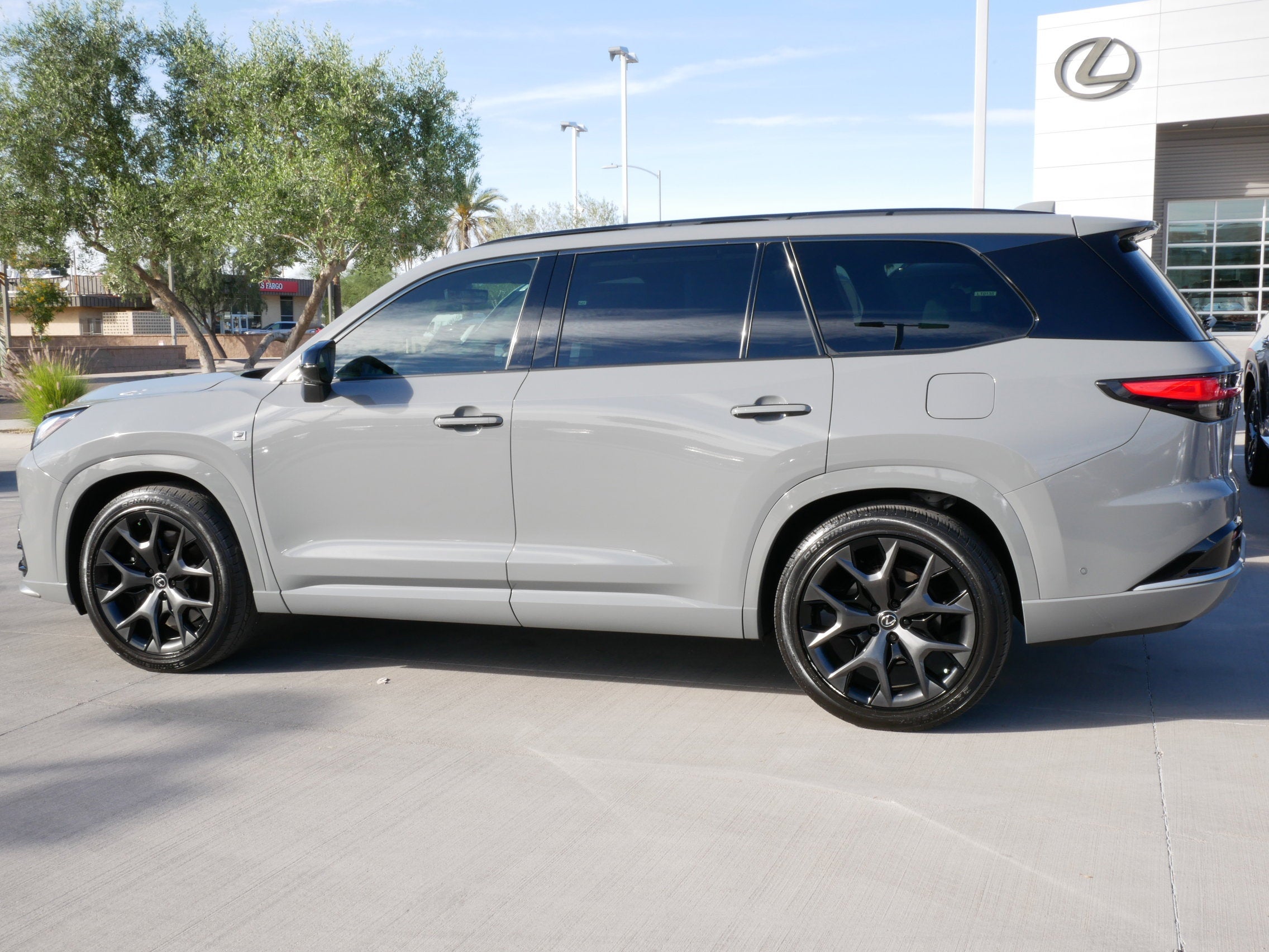 2024 Lexus TX 500h F SPORT Luxury