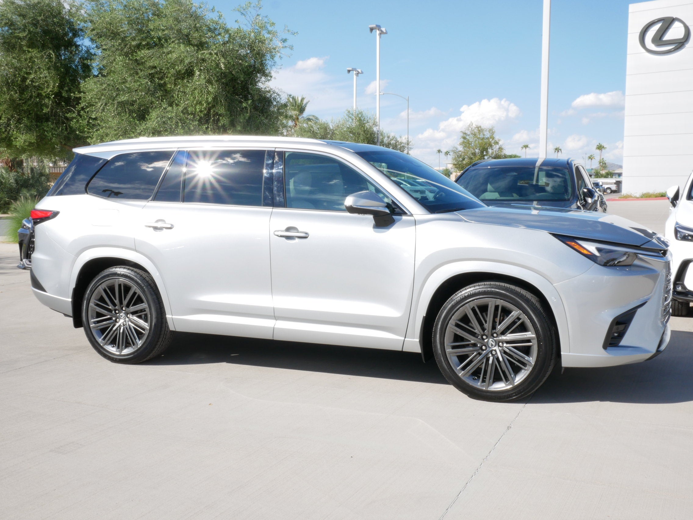 2026 Lexus TX 550h PLUS LUXURY AWD