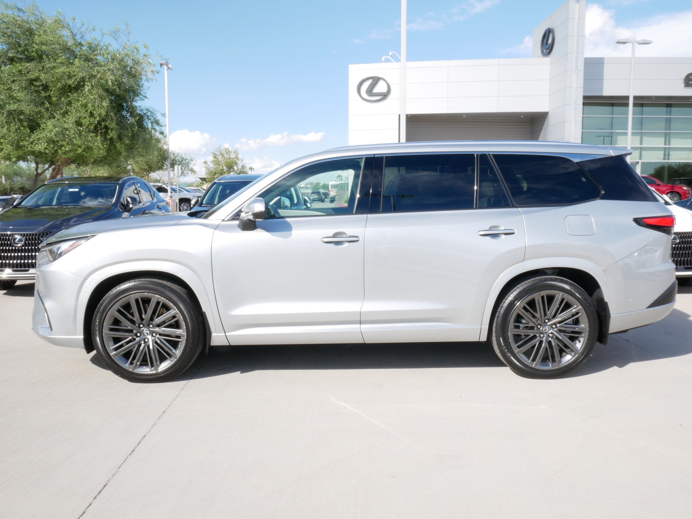 2026 Lexus TX 550h PLUS LUXURY AWD