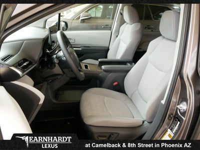 2023 Toyota Sienna LE