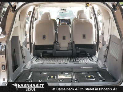 2023 Toyota Sienna LE
