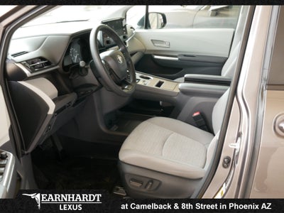 2023 Toyota Sienna LE