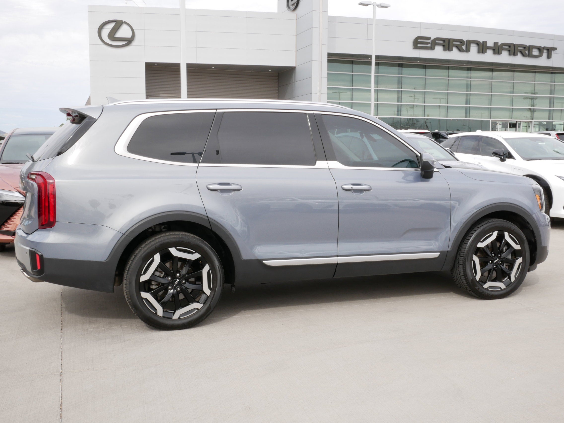 2023 Kia Telluride S