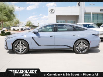 2026 Lexus ES 350e LUXURY