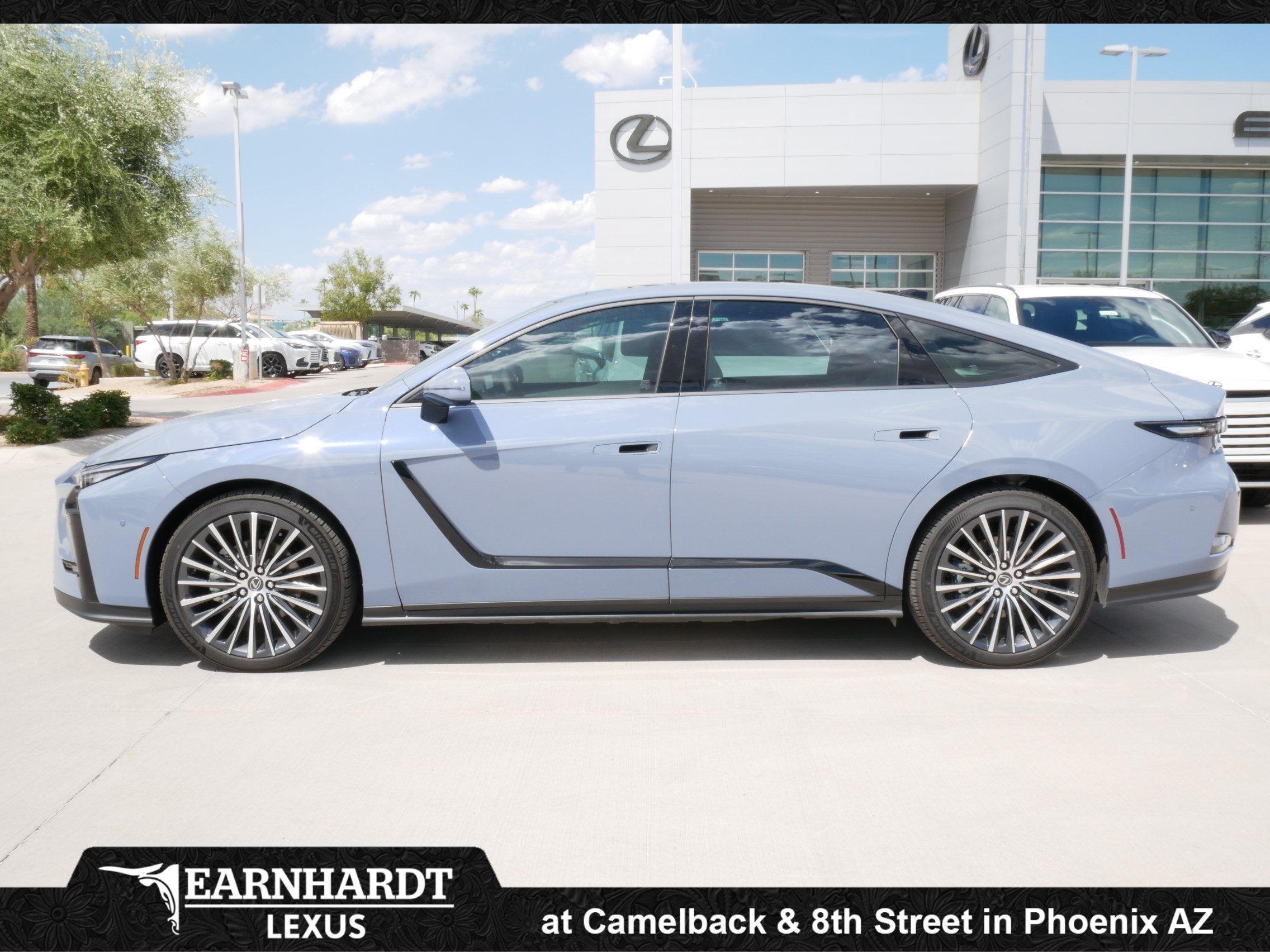 2026 Lexus ES 350e LUXURY
