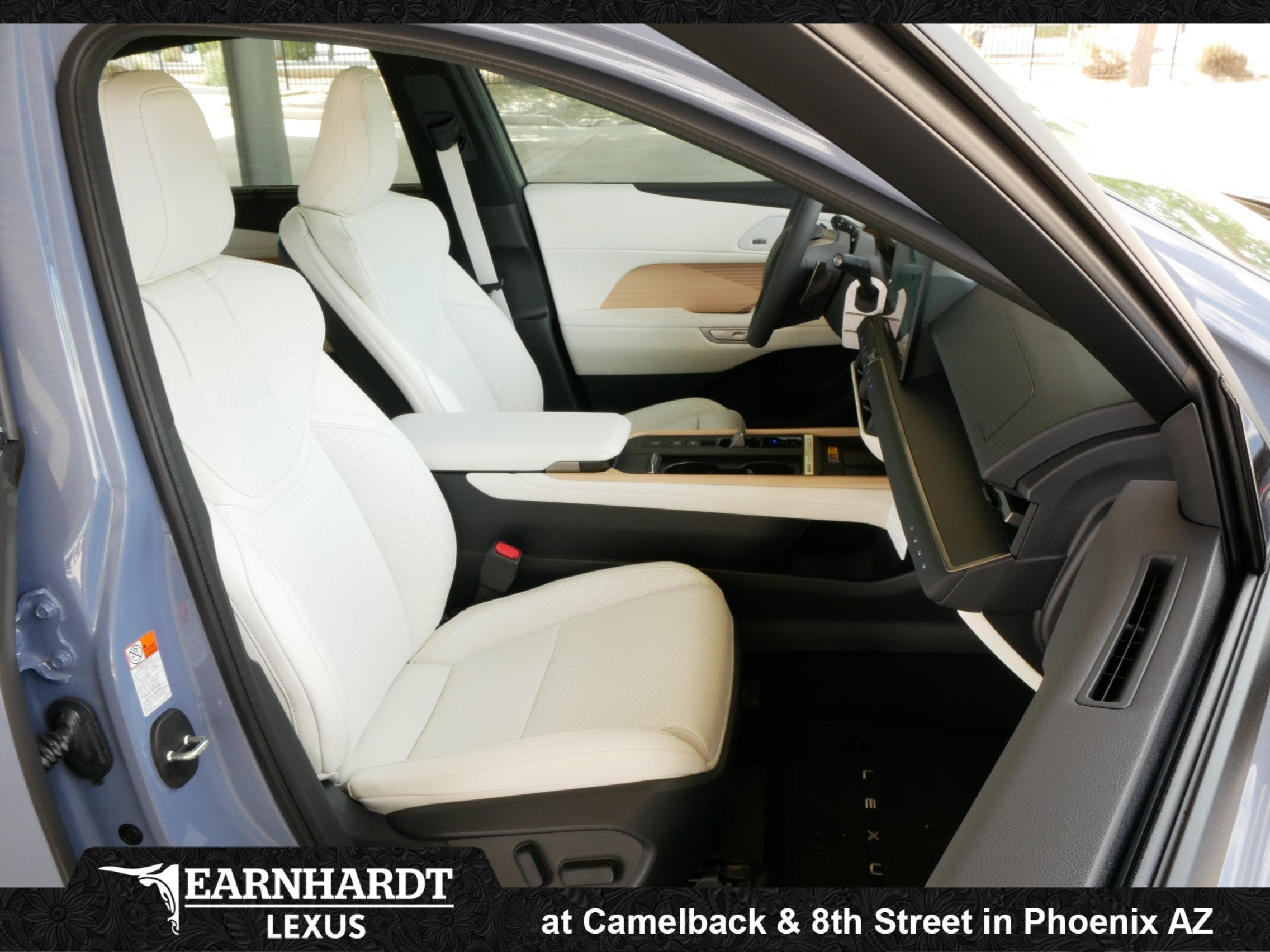 2026 Lexus ES 350e LUXURY