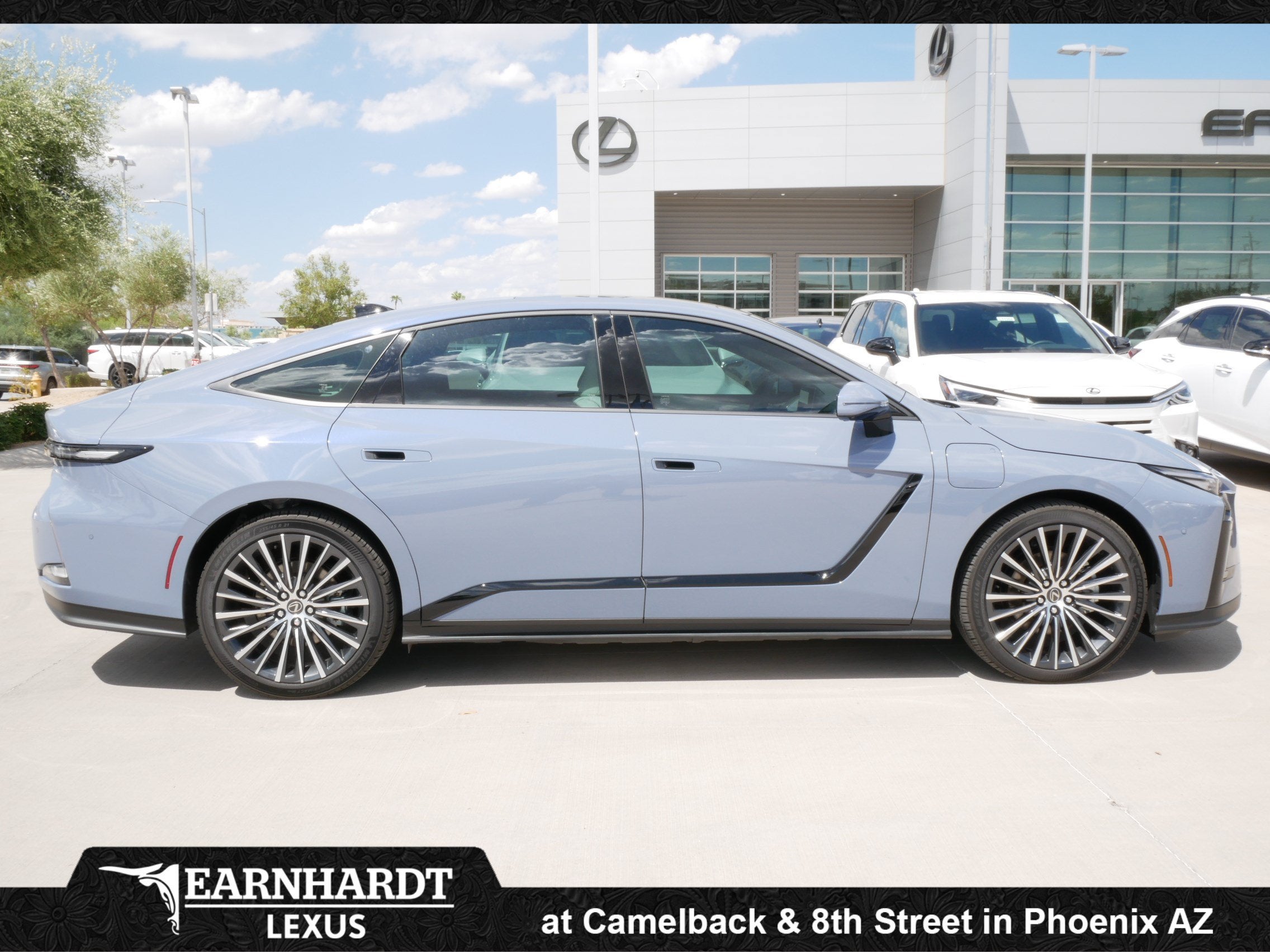 2026 Lexus ES 350e LUXURY