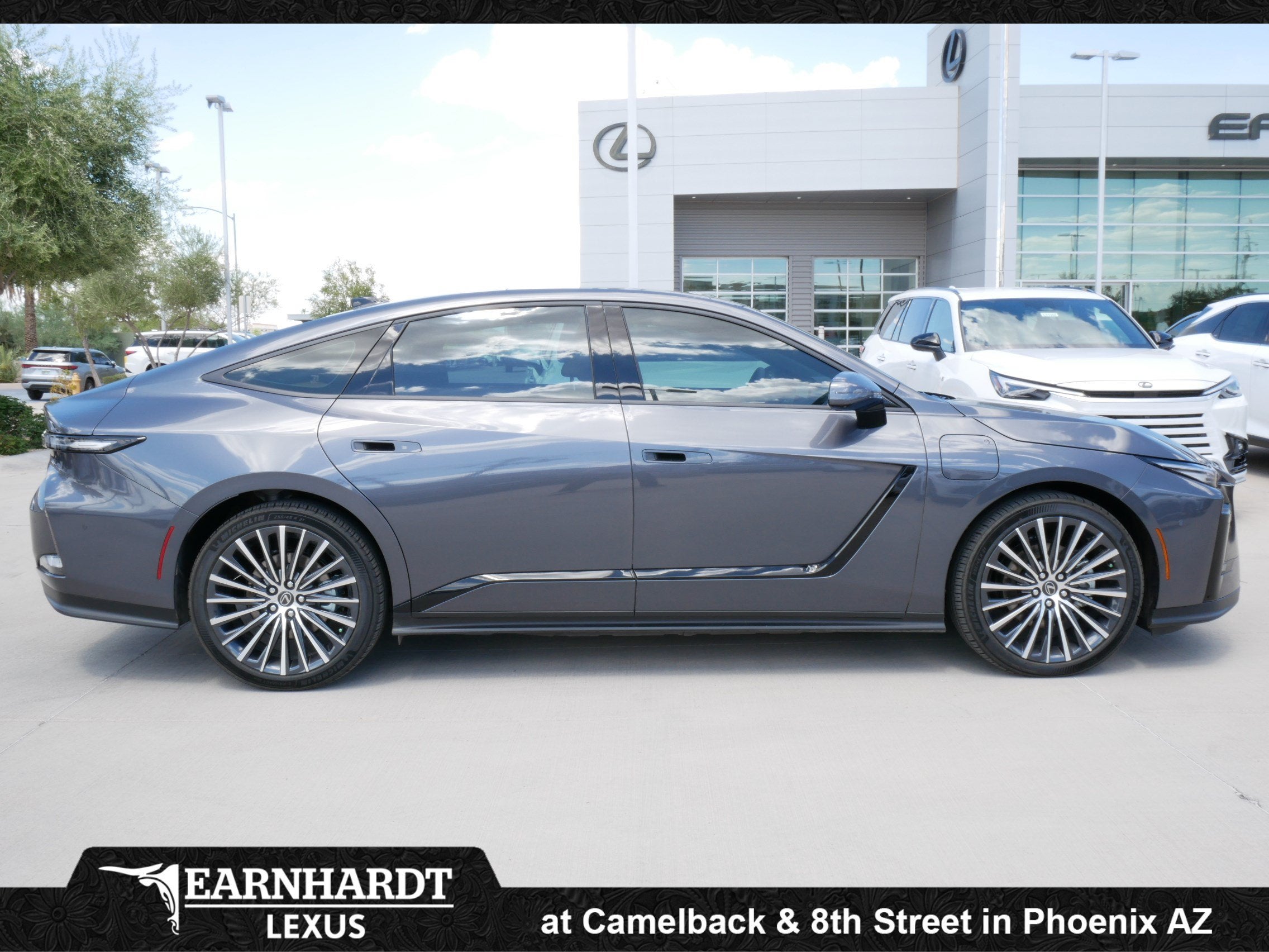 2026 Lexus ES 350e LUXURY