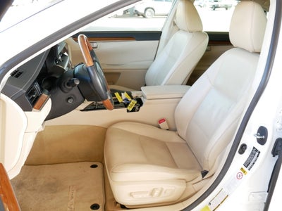 2013 Lexus ES 300h Hybrid