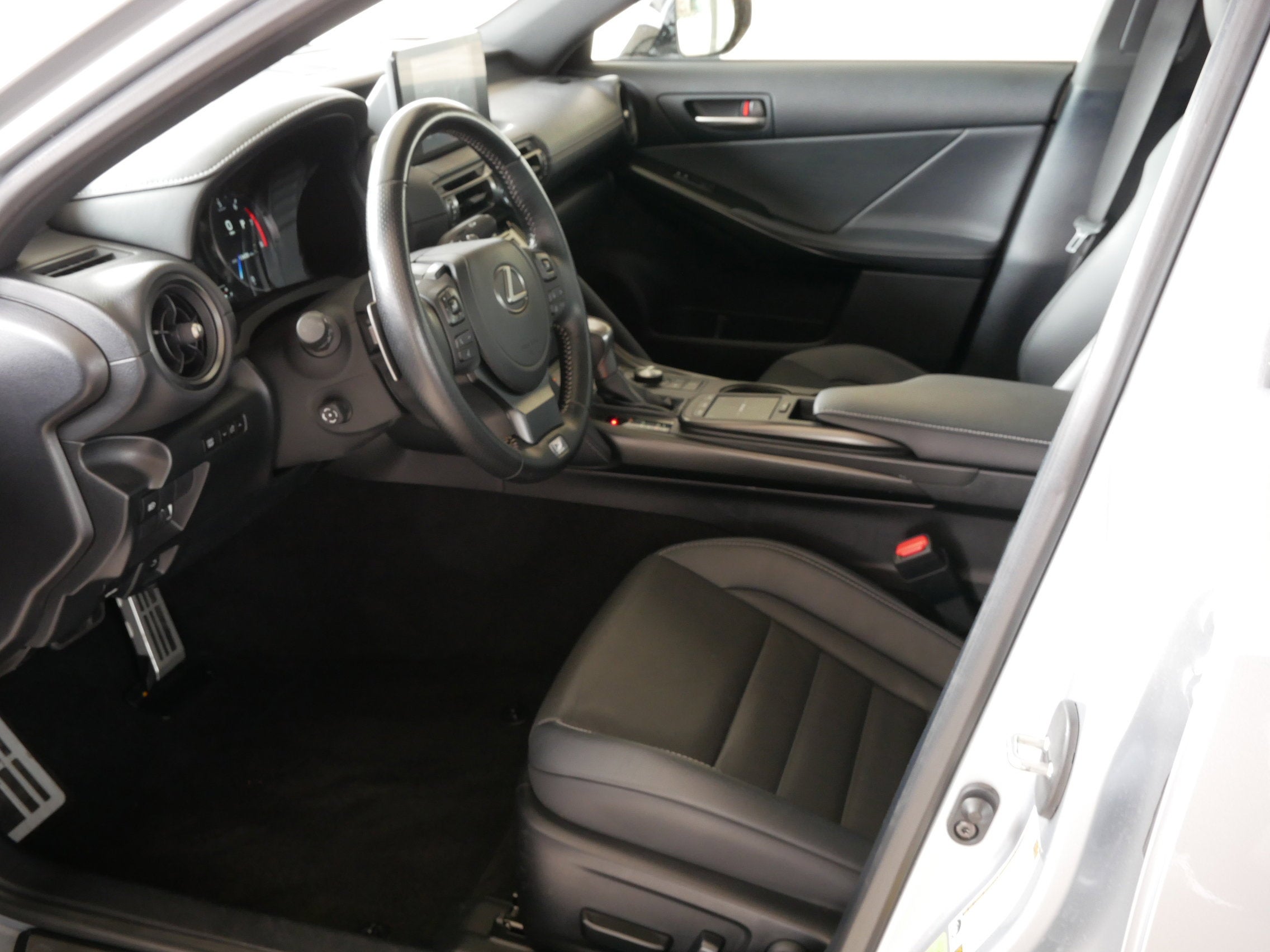 2025 Lexus IS 350 F SPORT