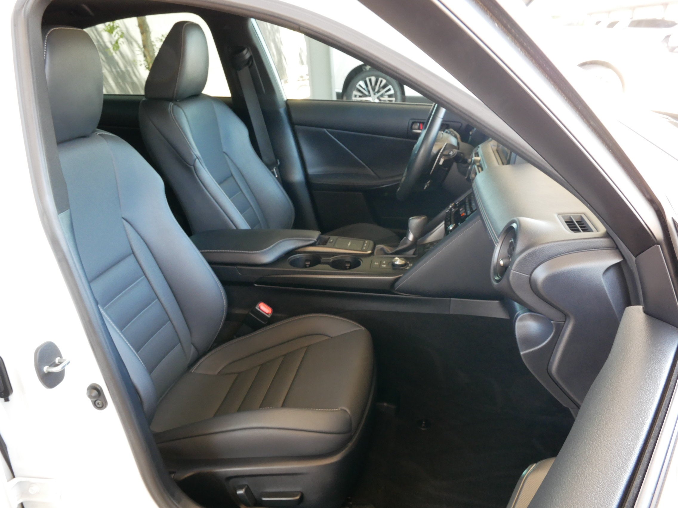 2024 Lexus IS FSPORT