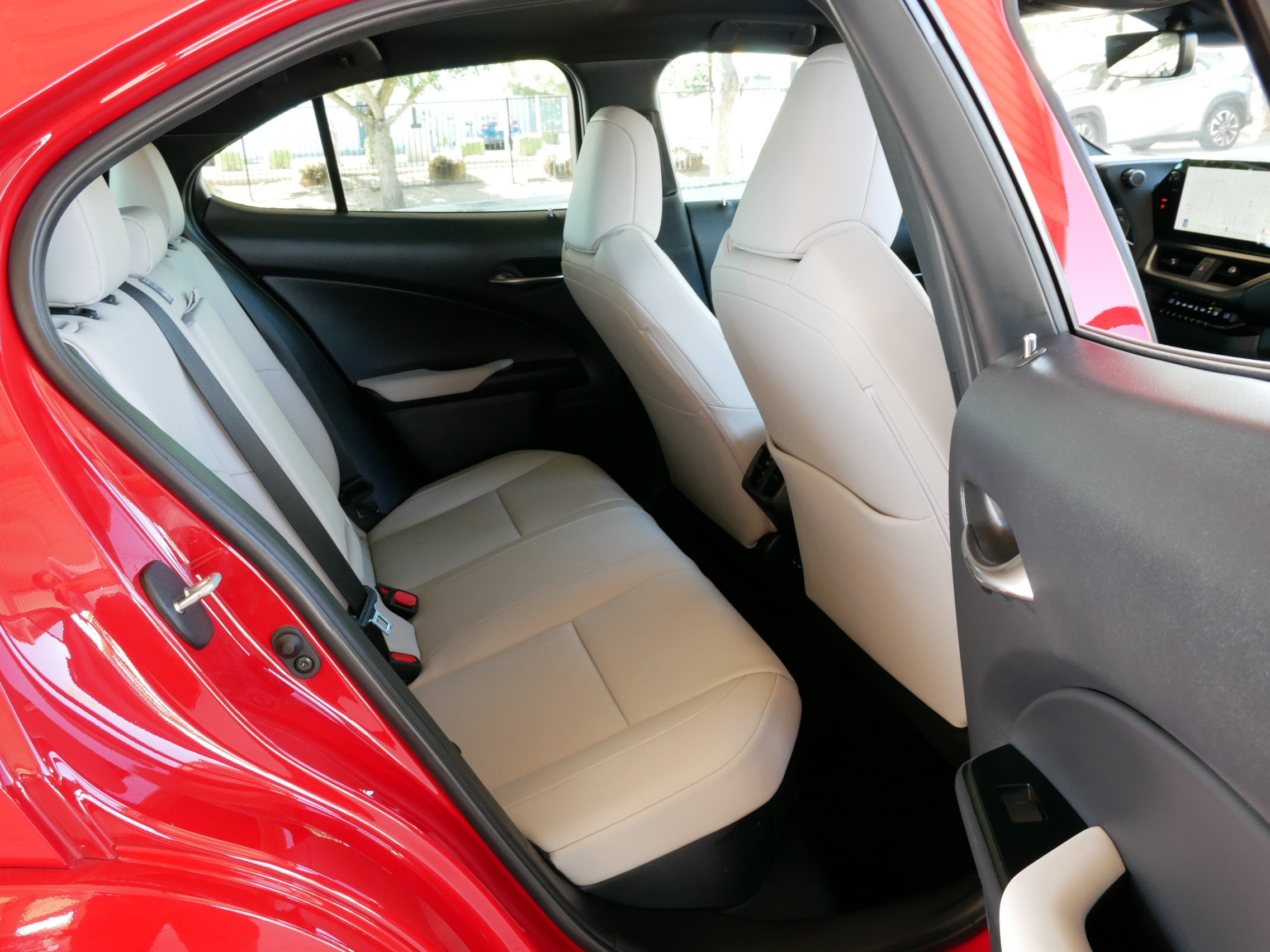2024 Lexus UX 250h Premium