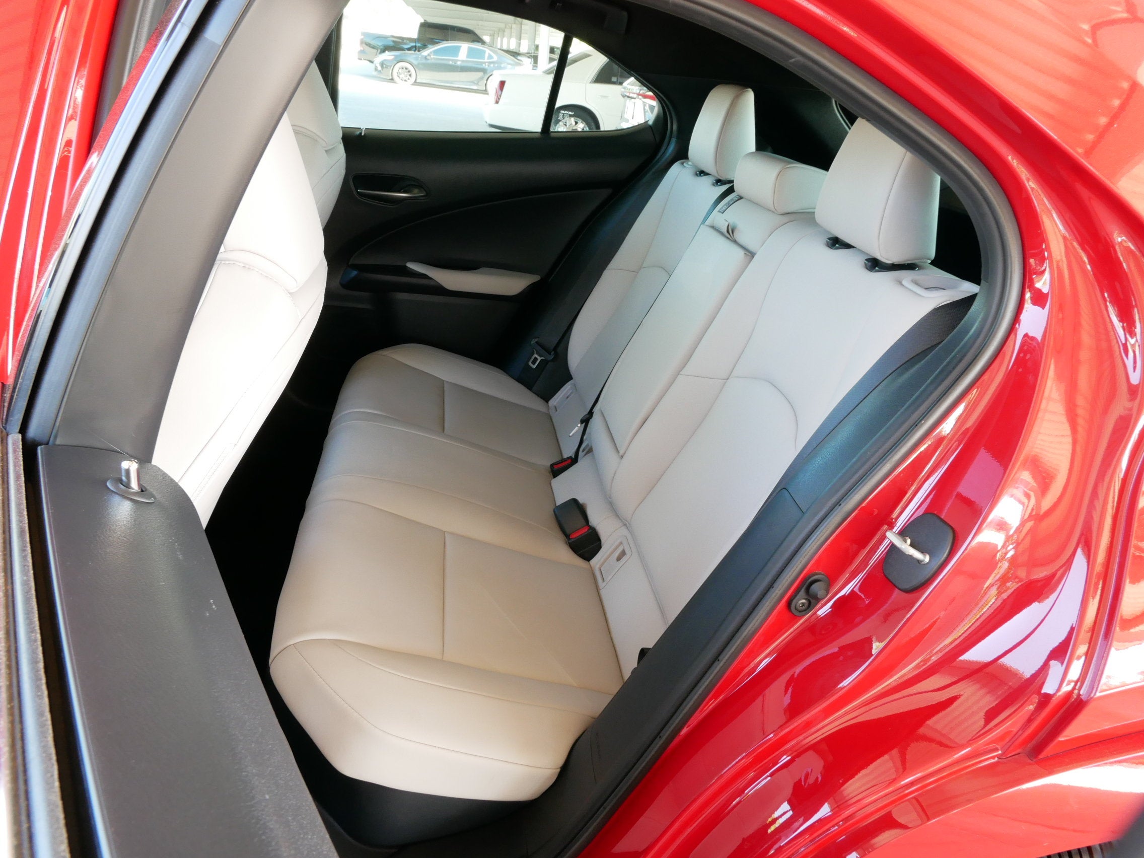 2024 Lexus UX 250h Premium