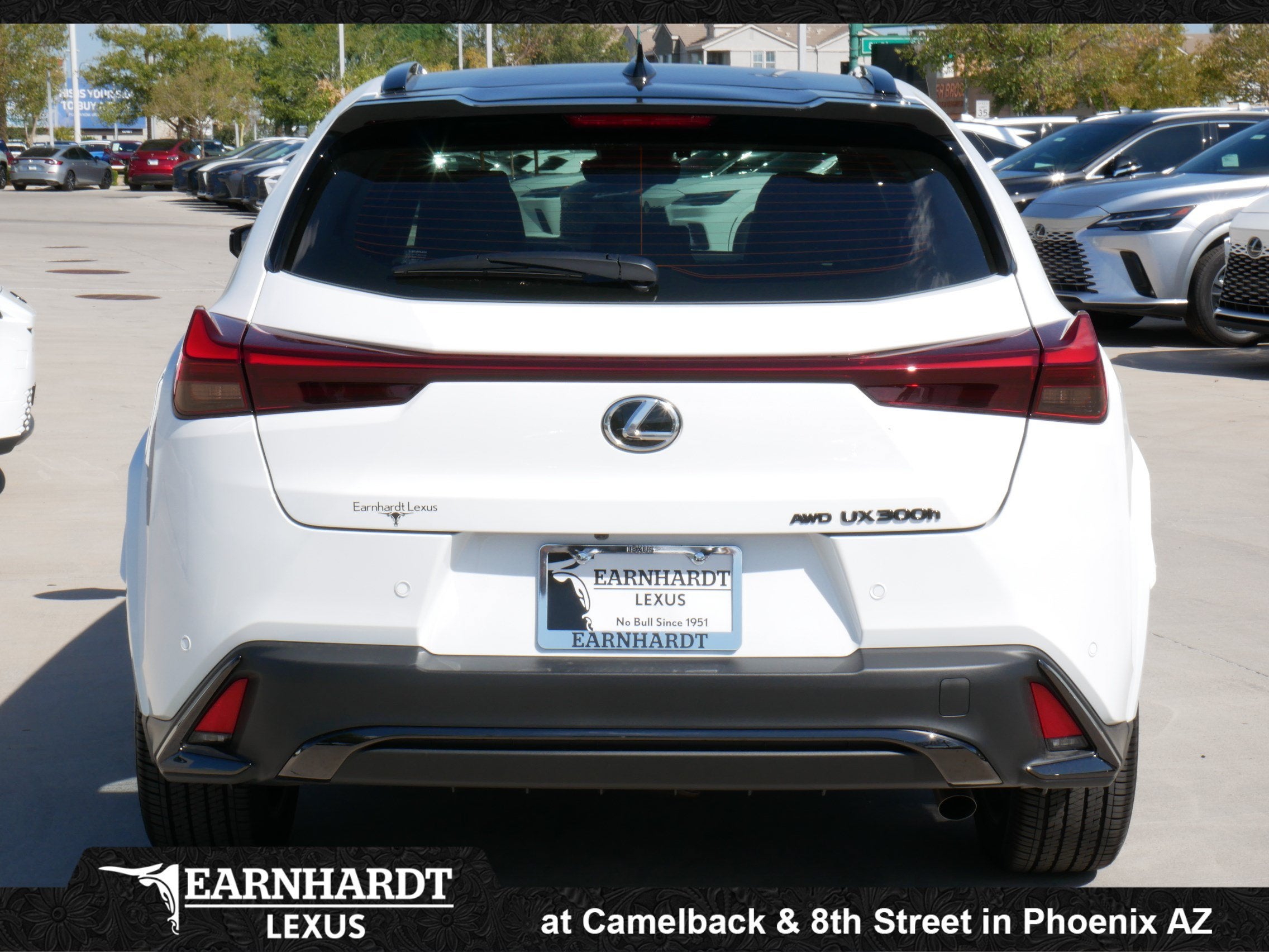 2026 Lexus UX 300h F SPORT DESIGN AWD
