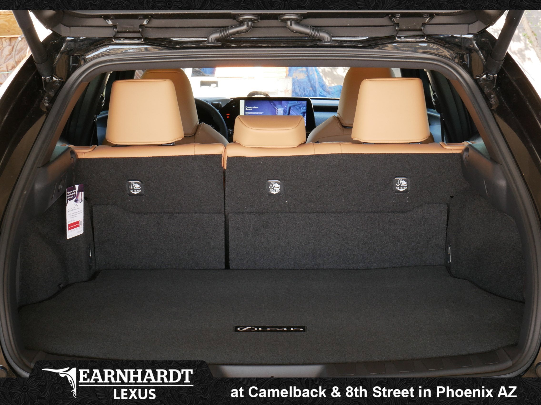 2026 Lexus UX 300h PREMIUM AWD