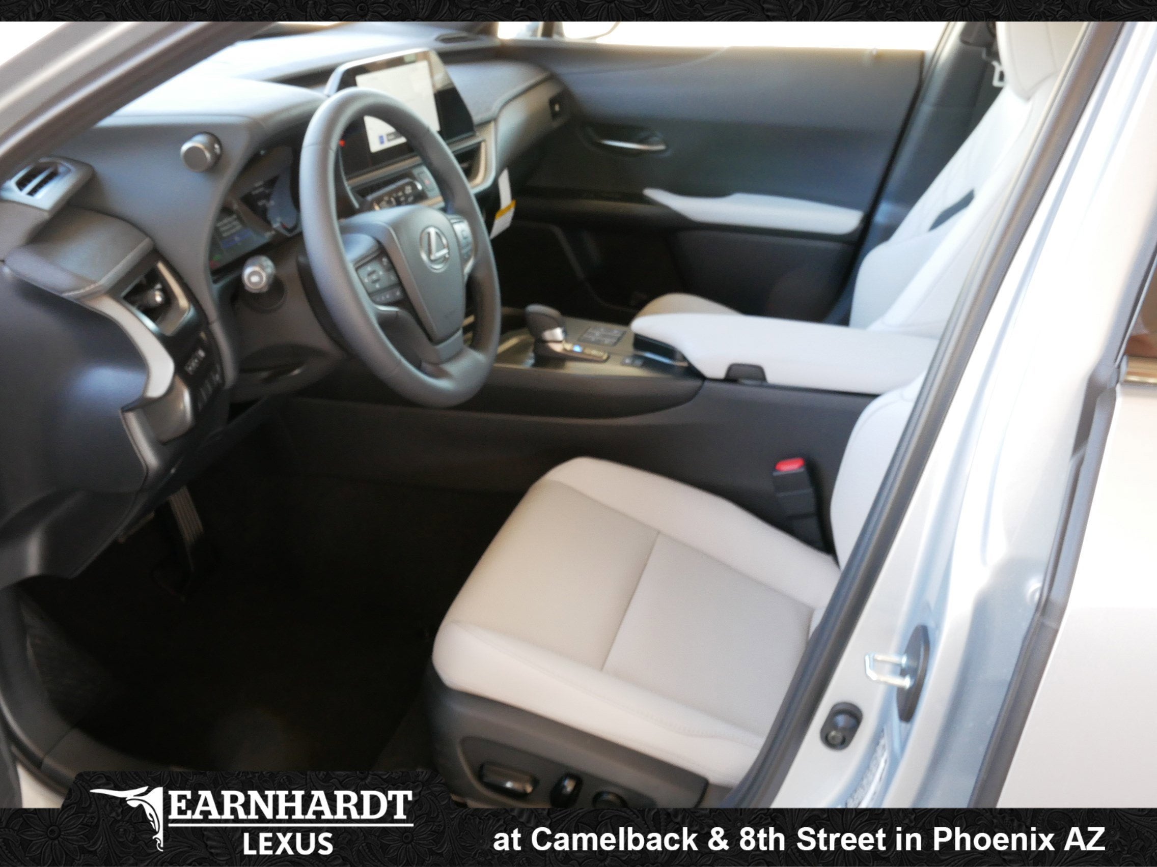 2026 Lexus UX 300h F SPORT DESIGN AWD