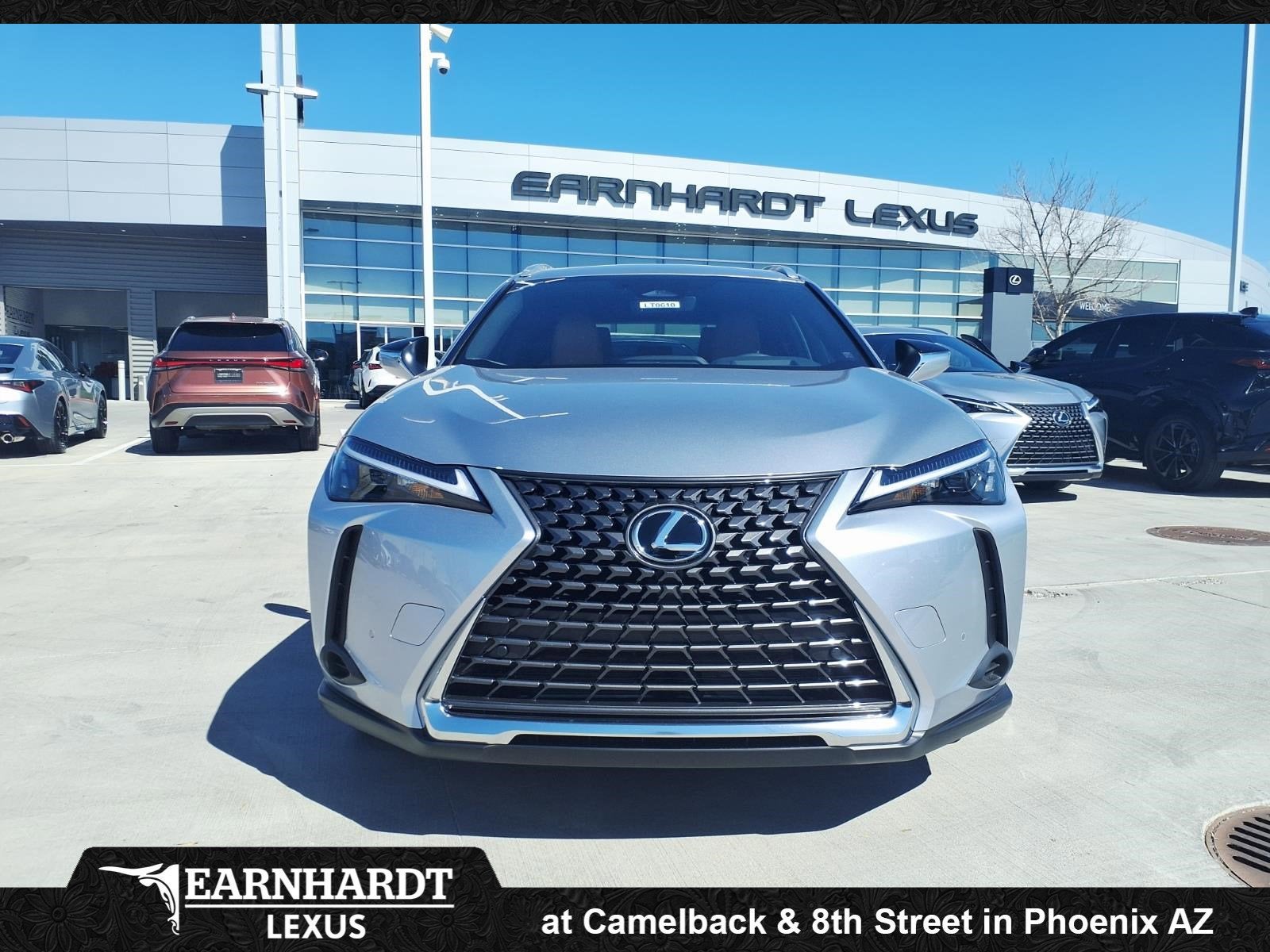 2026 Lexus UX 300h PREMIUM AWD