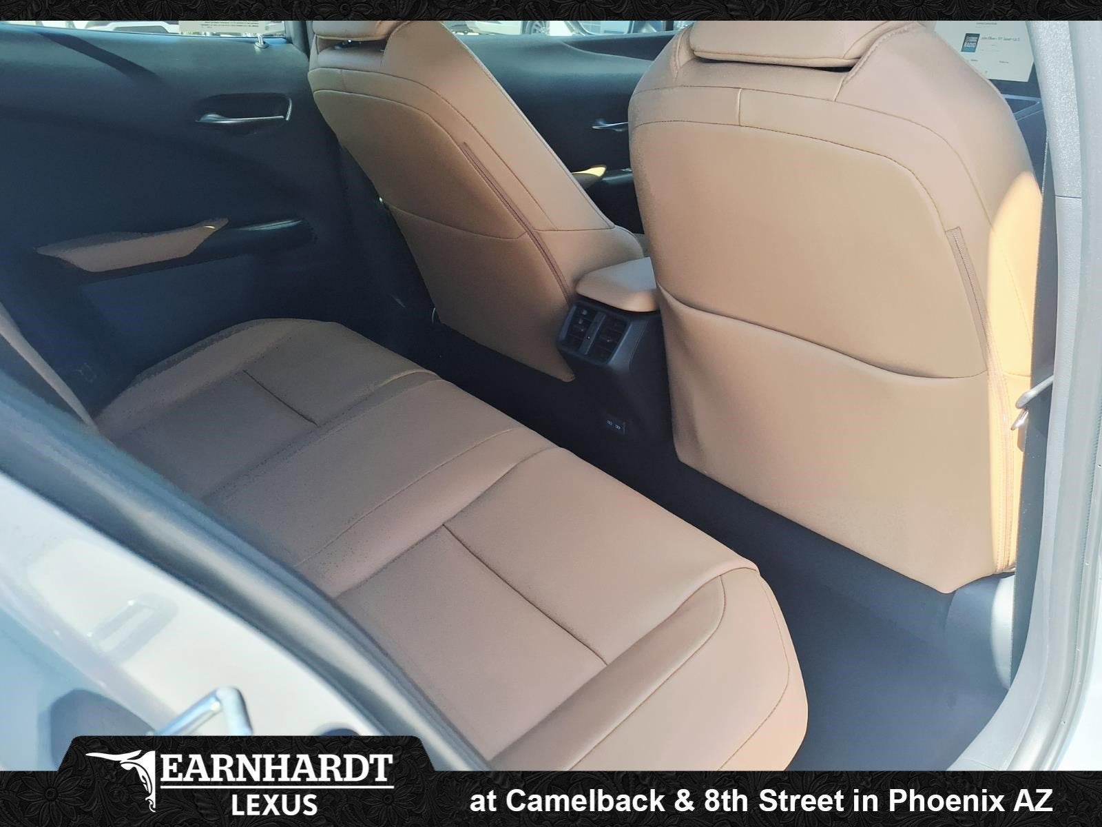 2026 Lexus UX 300h PREMIUM AWD