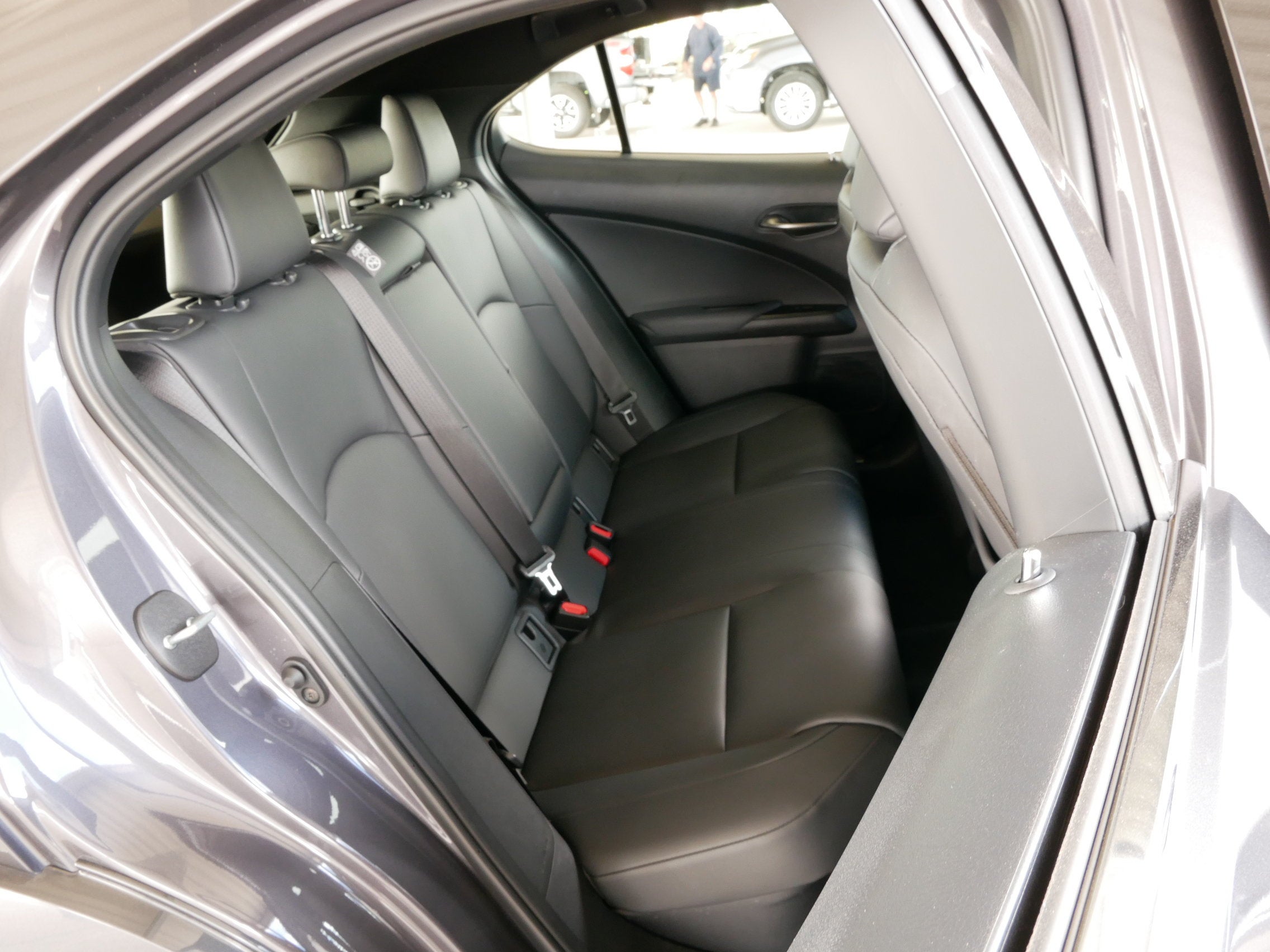2025 Lexus UX 300h PREMIUM AWD