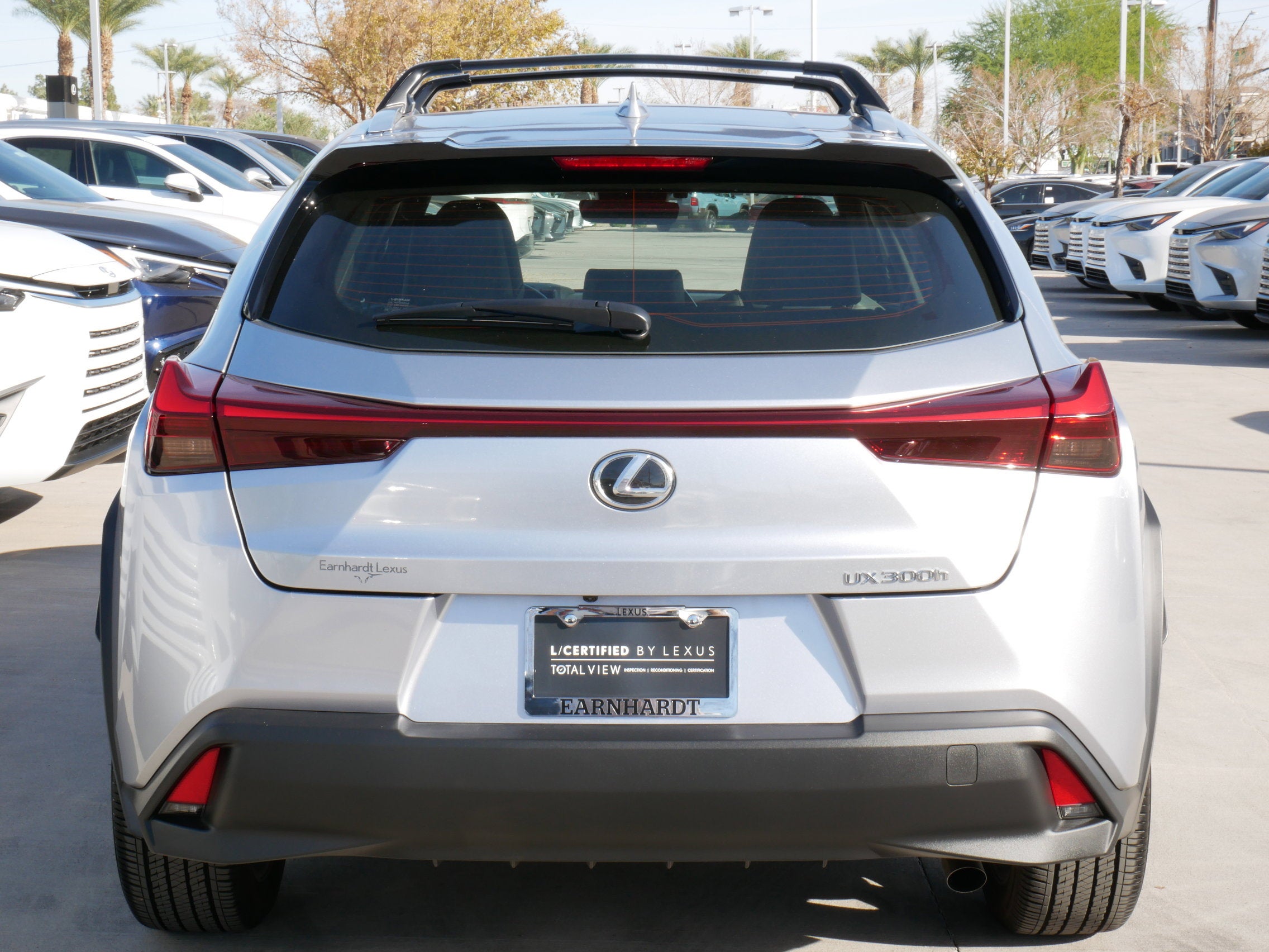 2025 Lexus UX 300h 300h