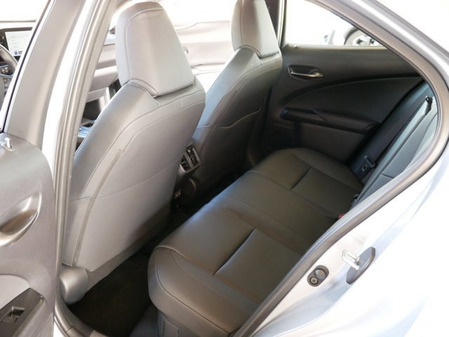 2025 Lexus UX 300h 300h