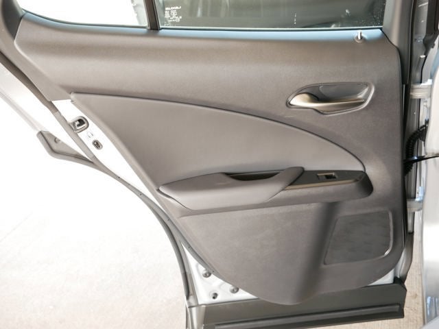 2025 Lexus UX 300h 300h