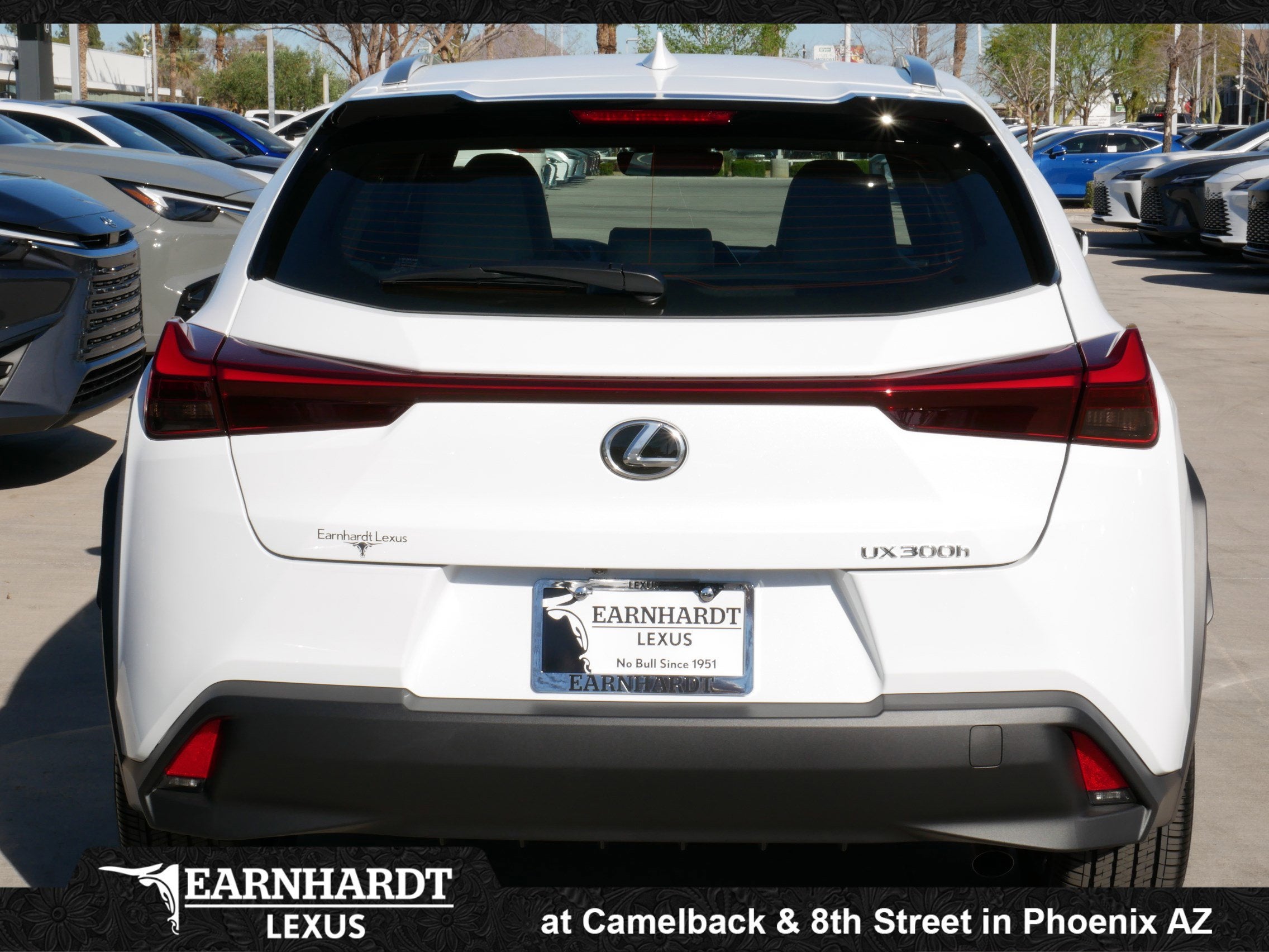 2026 Lexus UX 300h 300h