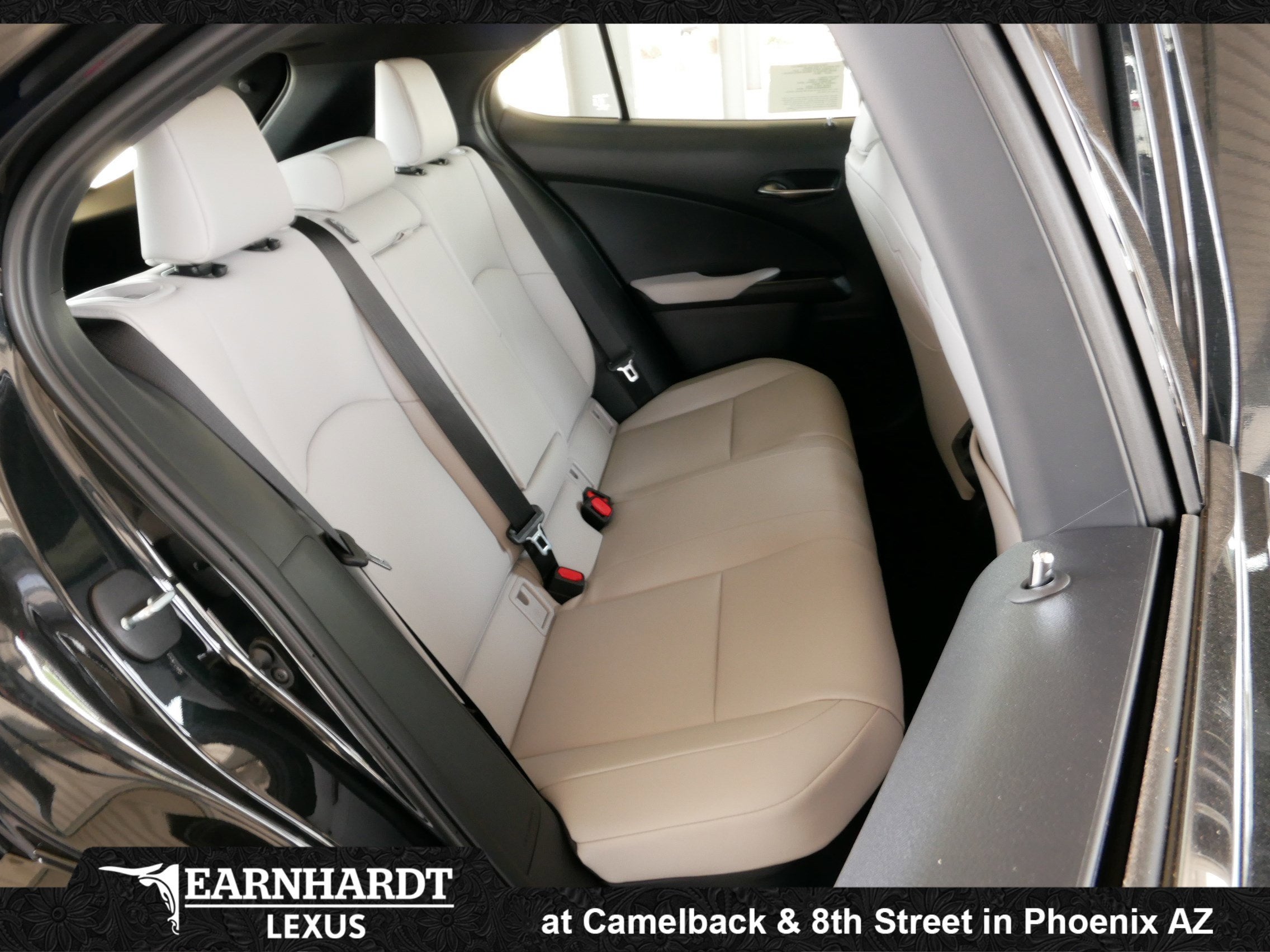 2026 Lexus UX 300h PREMIUM