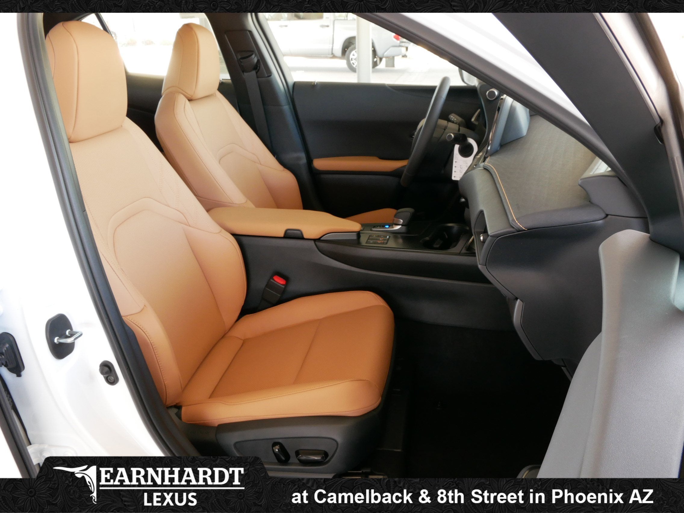 2026 Lexus UX 300h PREMIUM