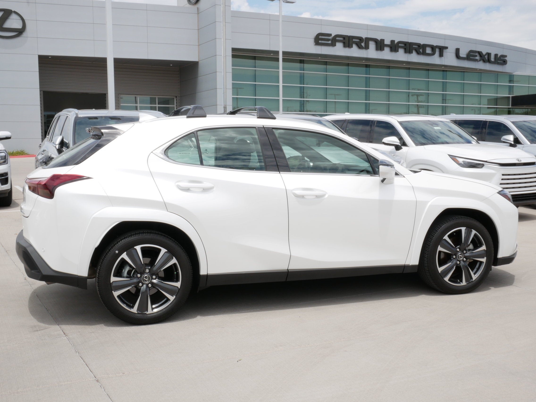 2025 Lexus UX UX 300h Premium