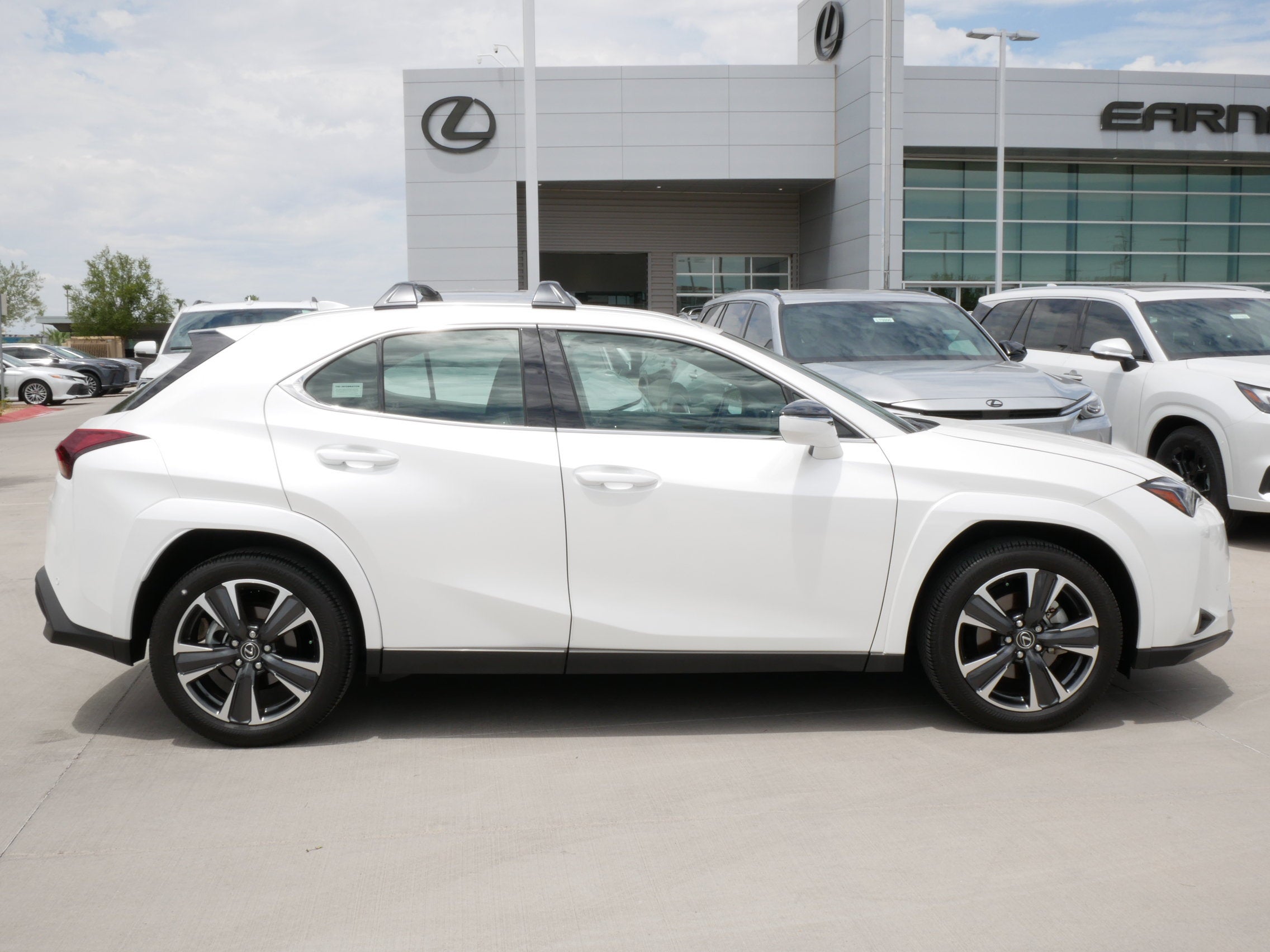 2025 Lexus UX UX 300h Premium