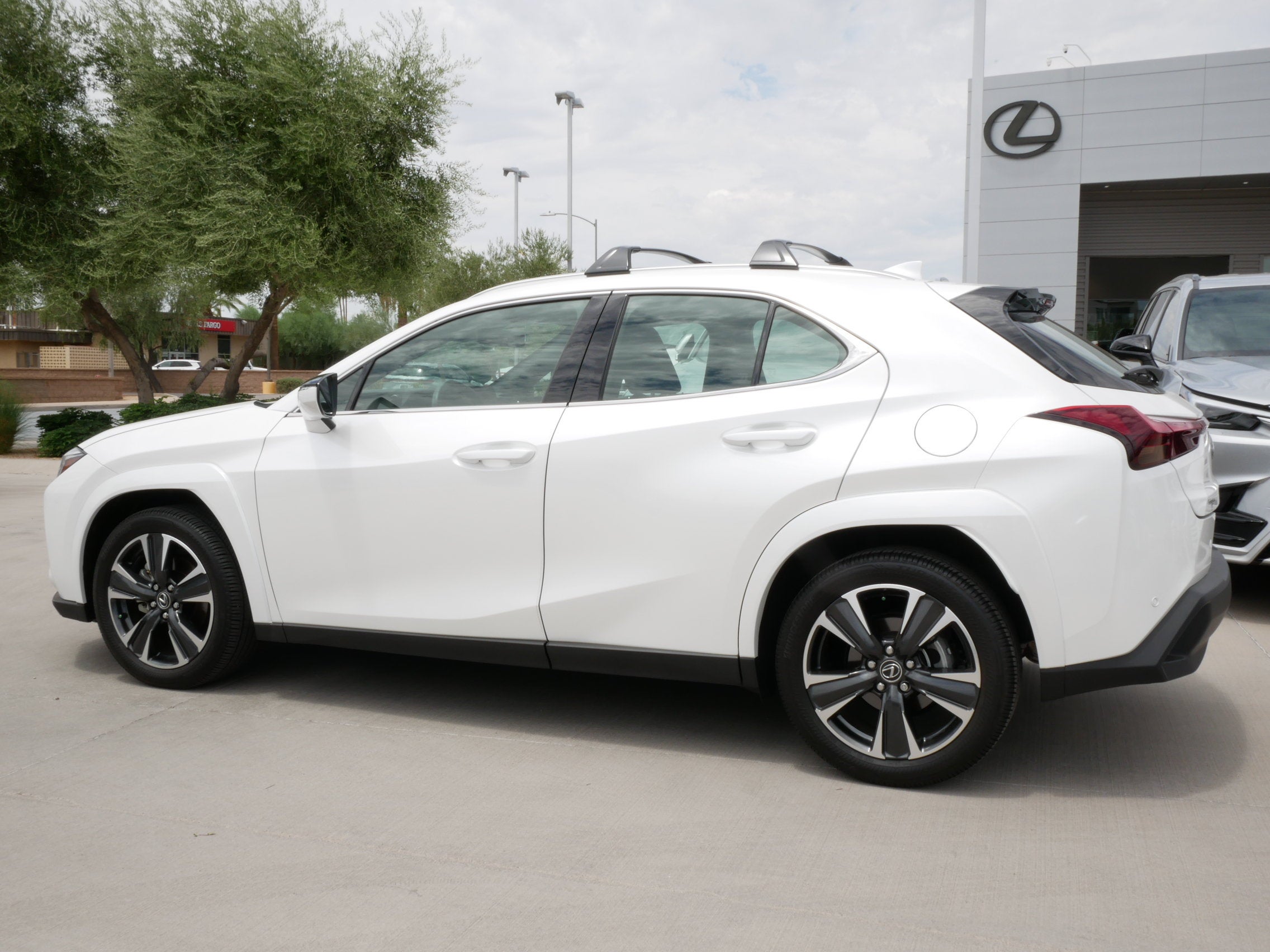 2025 Lexus UX UX 300h Premium