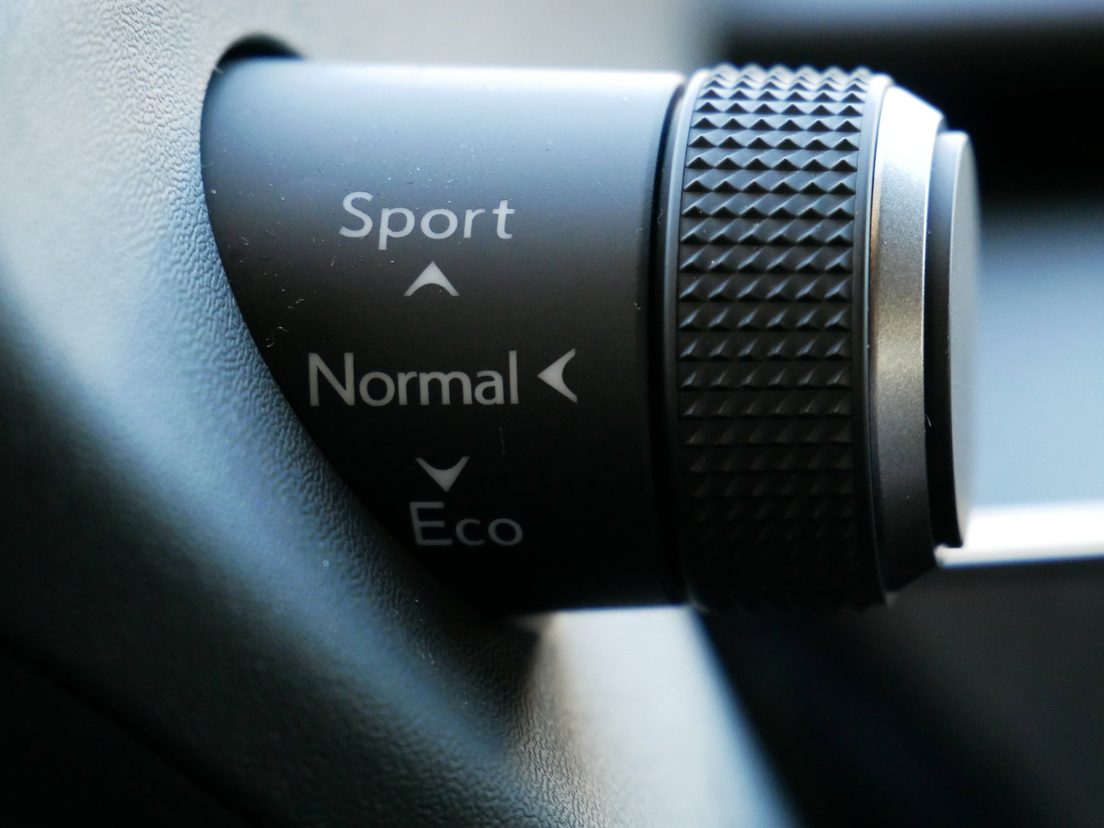 2025 Lexus UX 300h BASE