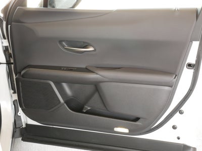 2025 Lexus UX 300h BASE