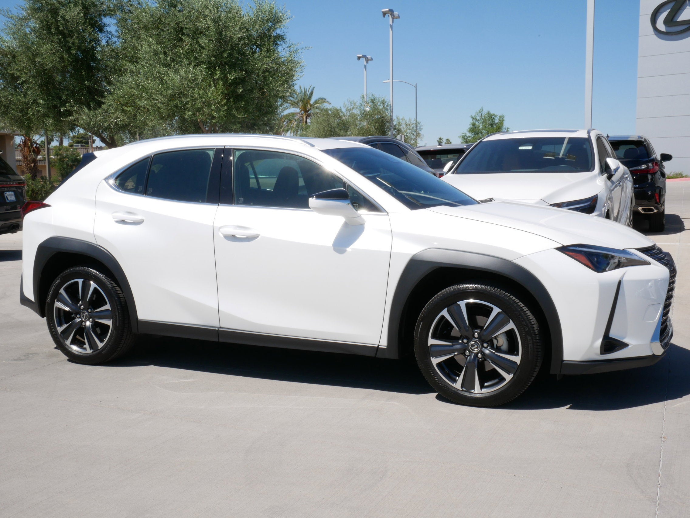2025 Lexus UX 300h BASE