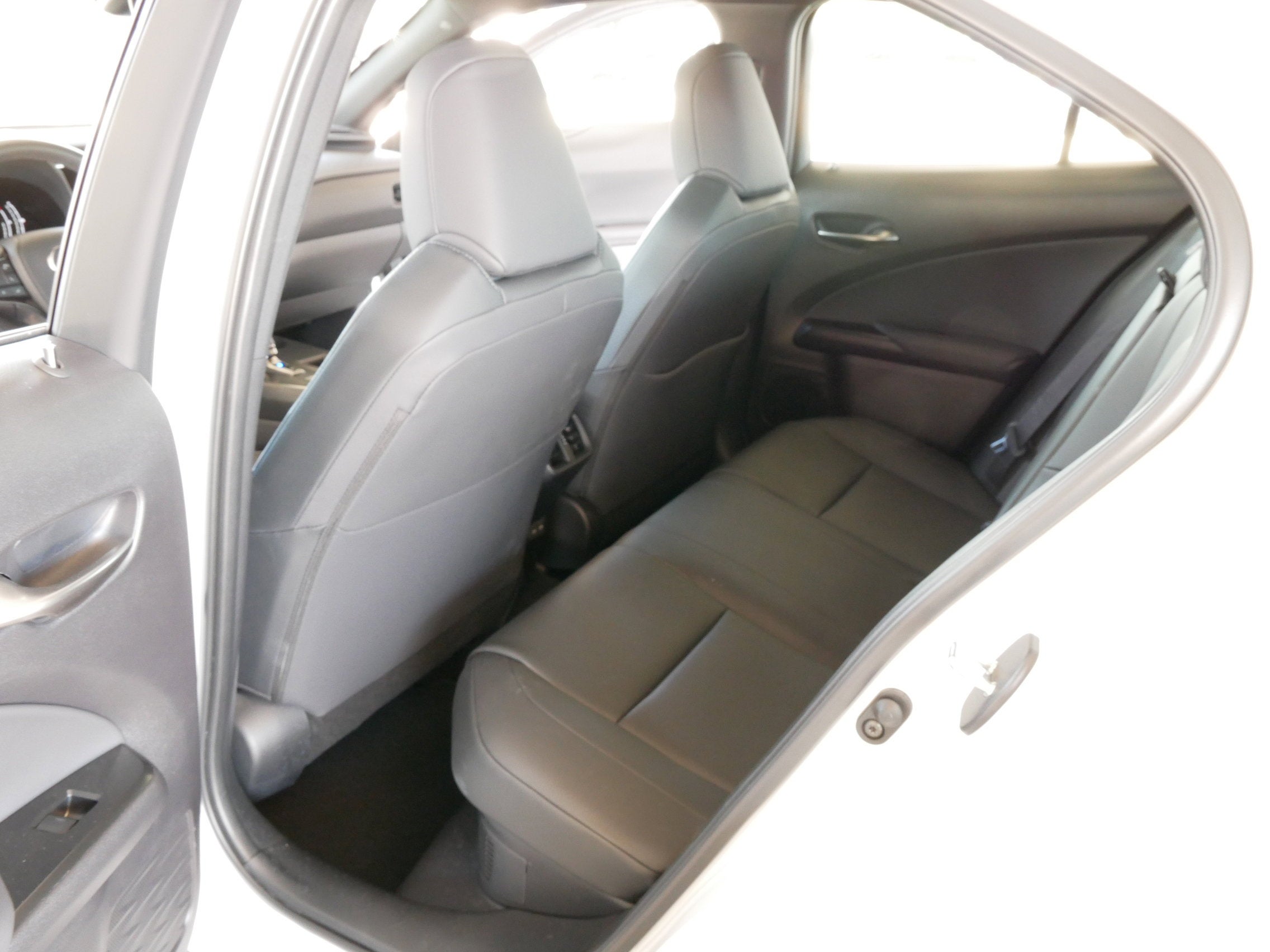 2025 Lexus UX 300h BASE