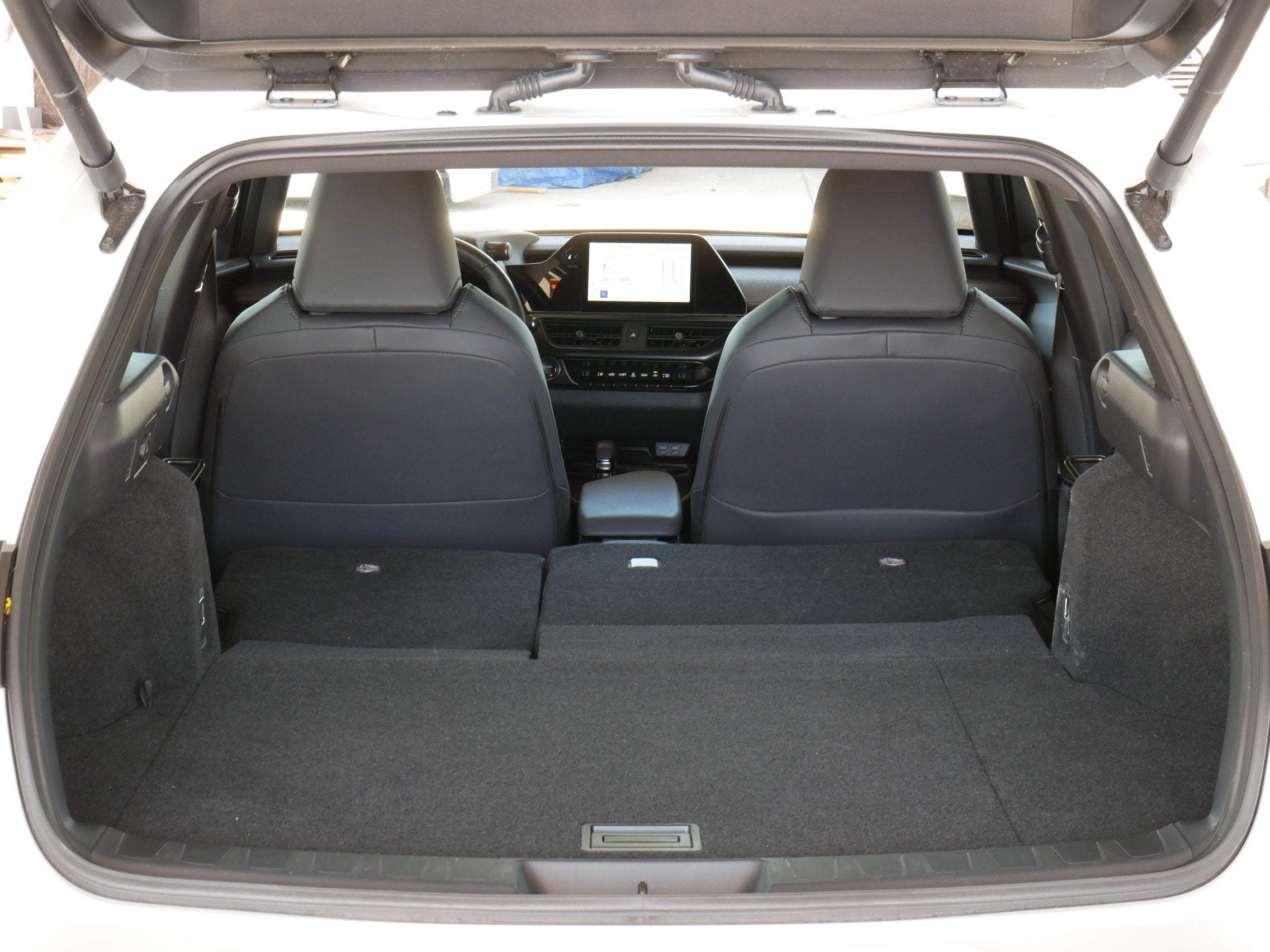 2025 Lexus UX 300h BASE