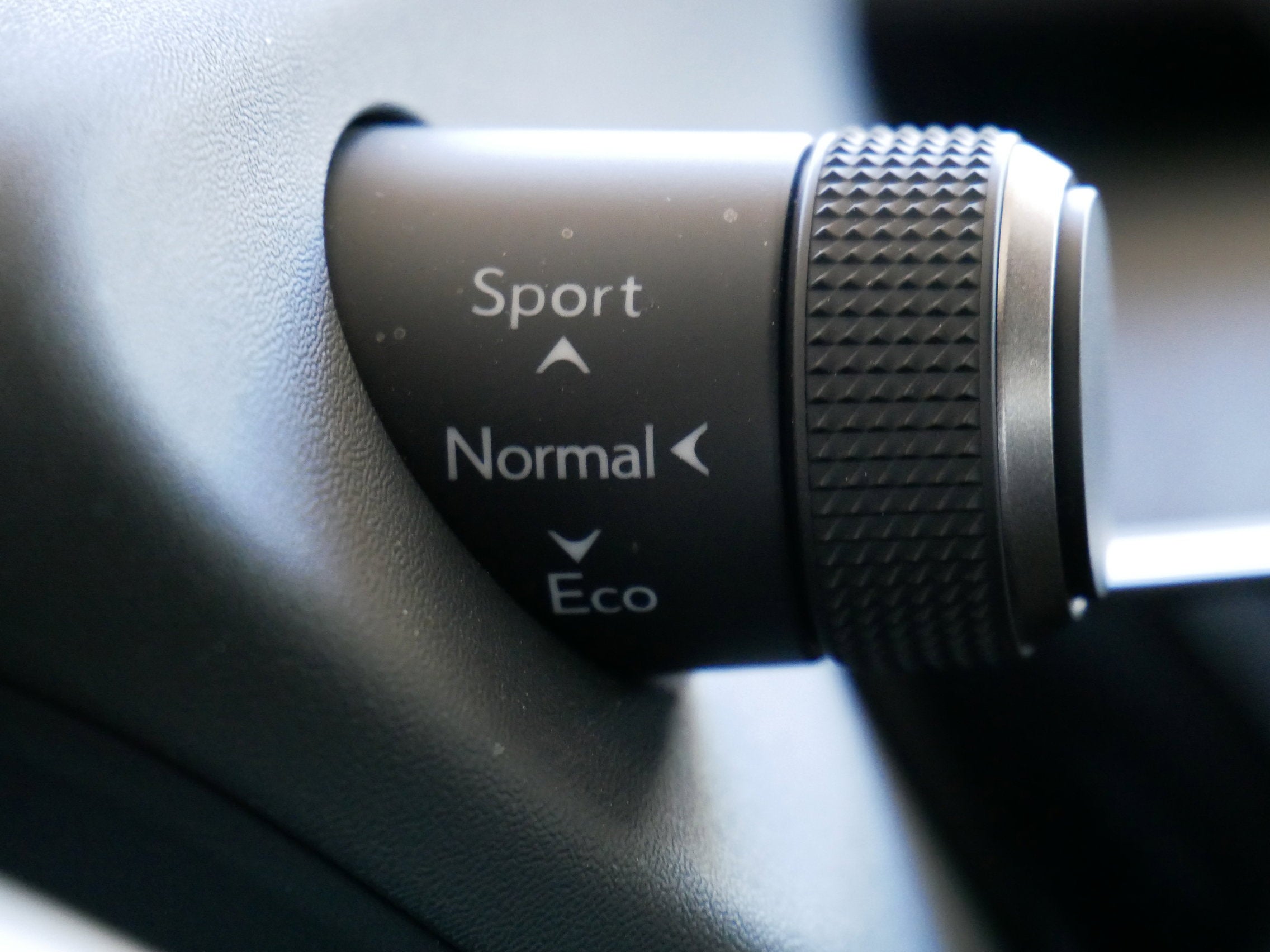 2025 Lexus UX 300h BASE