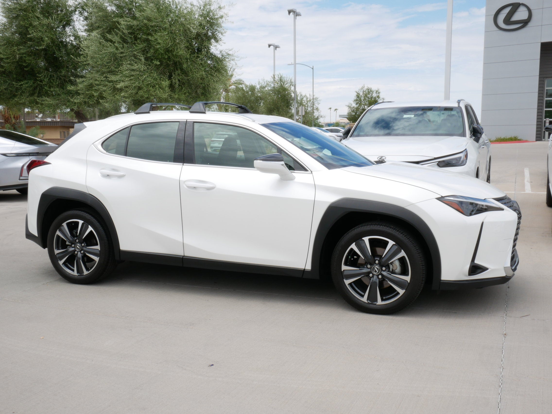 2025 Lexus UX 300h UX 300h