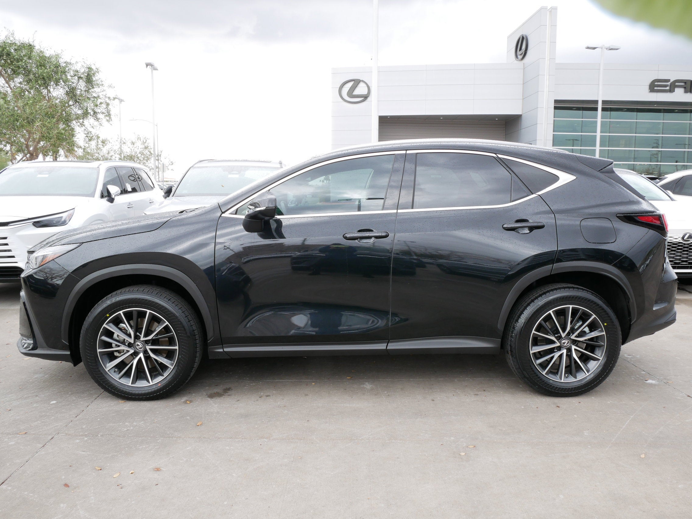 2022 Lexus NX 350h AWD