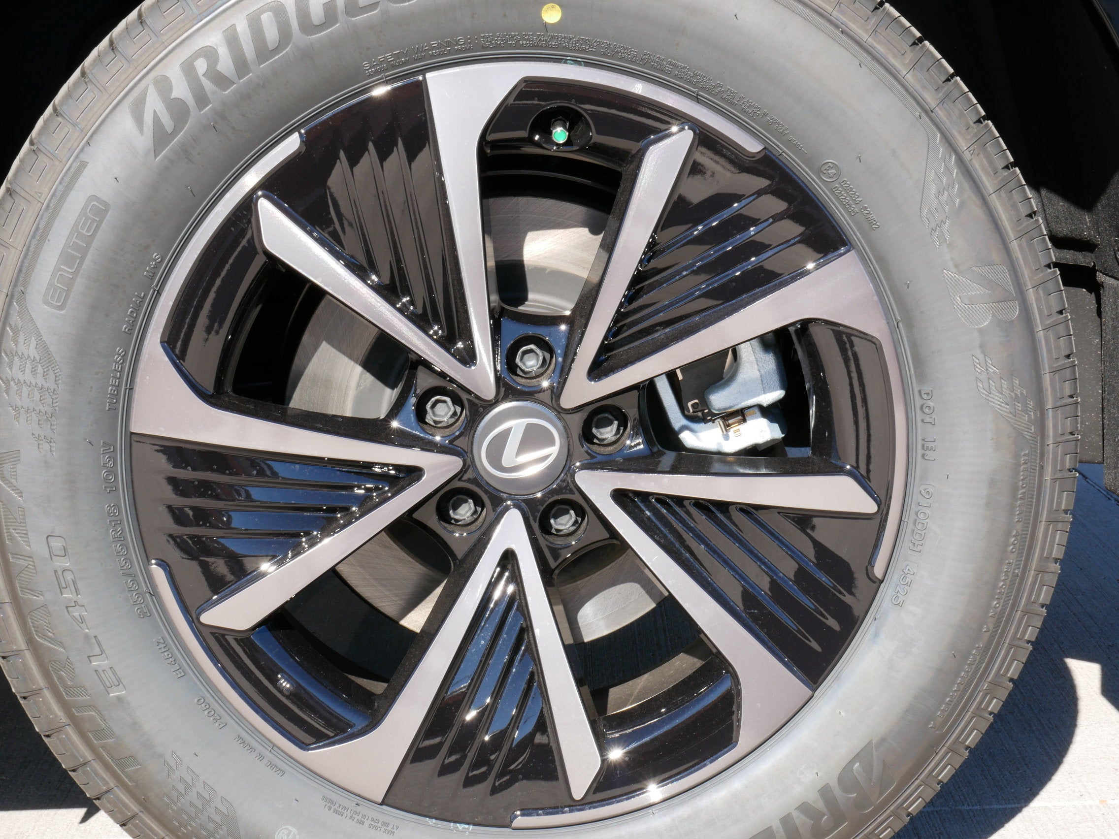 2026 Lexus RZ 450e PREMIUM AWD