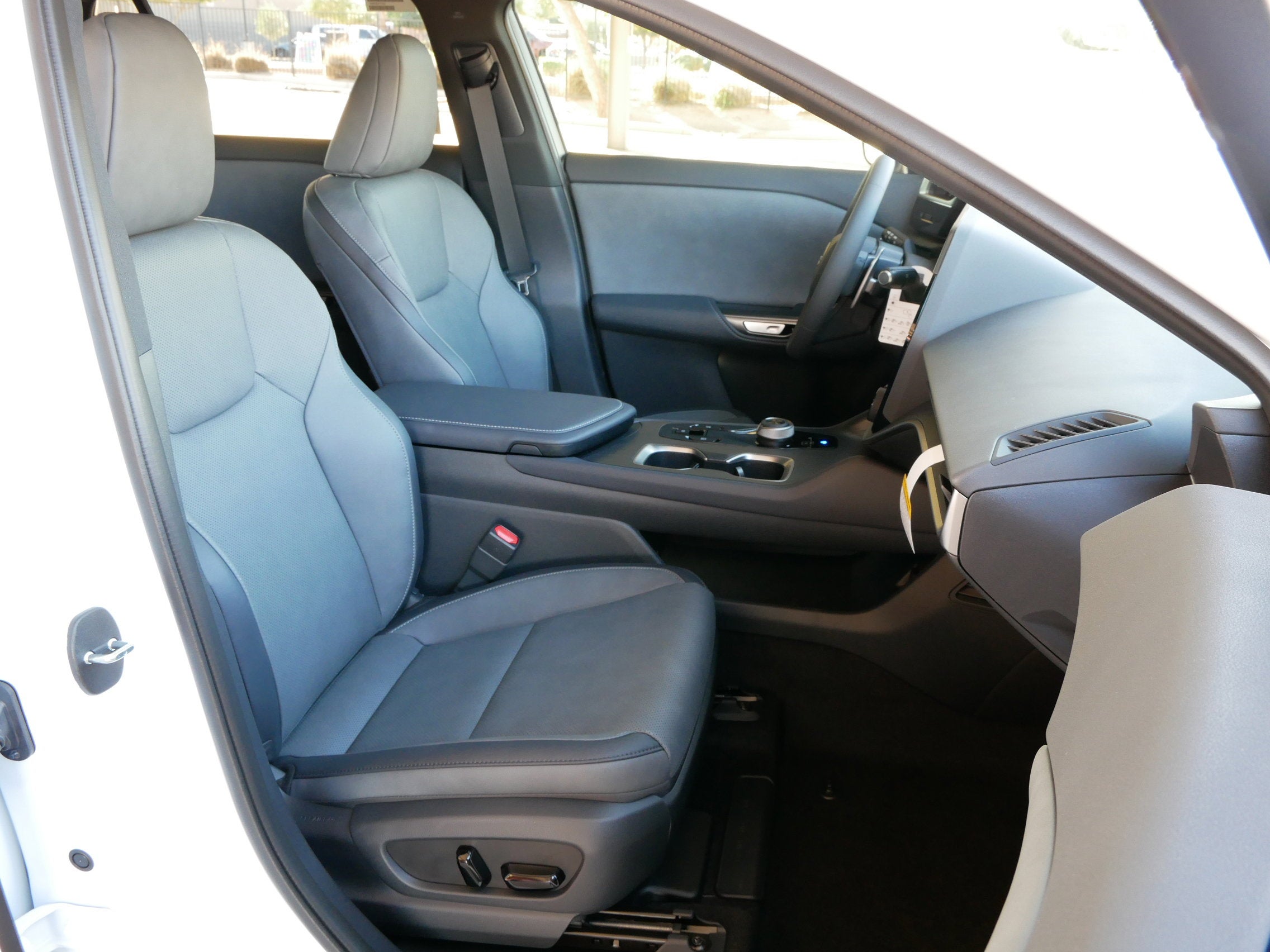 2026 Lexus RZ 350e PREMIUM